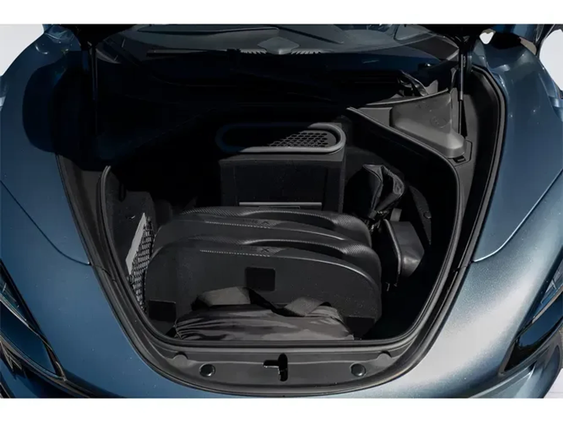 mph050_2224113908_D_Wlt48_Iz_ZBV_1_Xbti_med_fd17b7345f