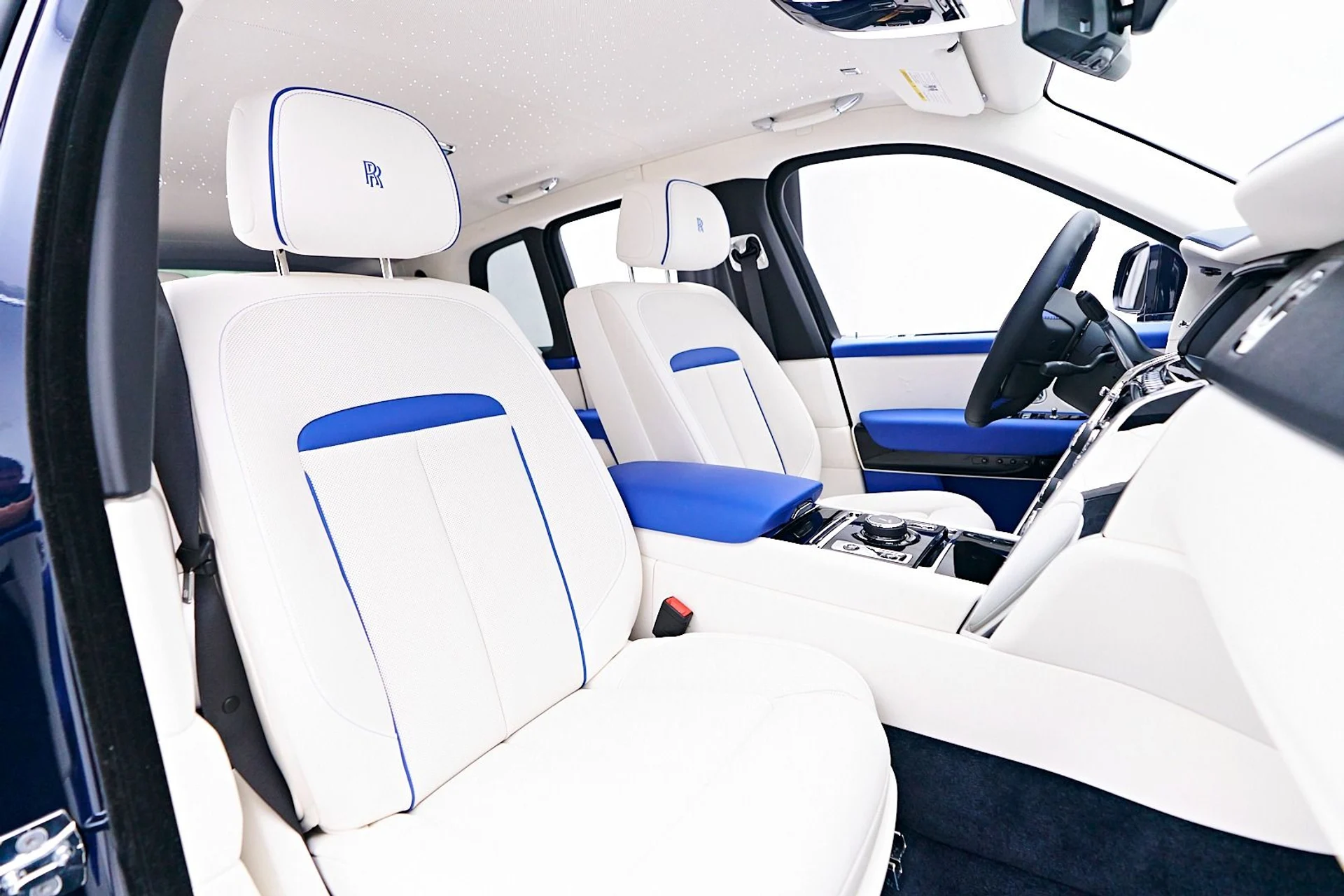 mph050_2228538295_Used_2023_Rolls_Royce_Cullinan_Base_1745954360_527a082d8c