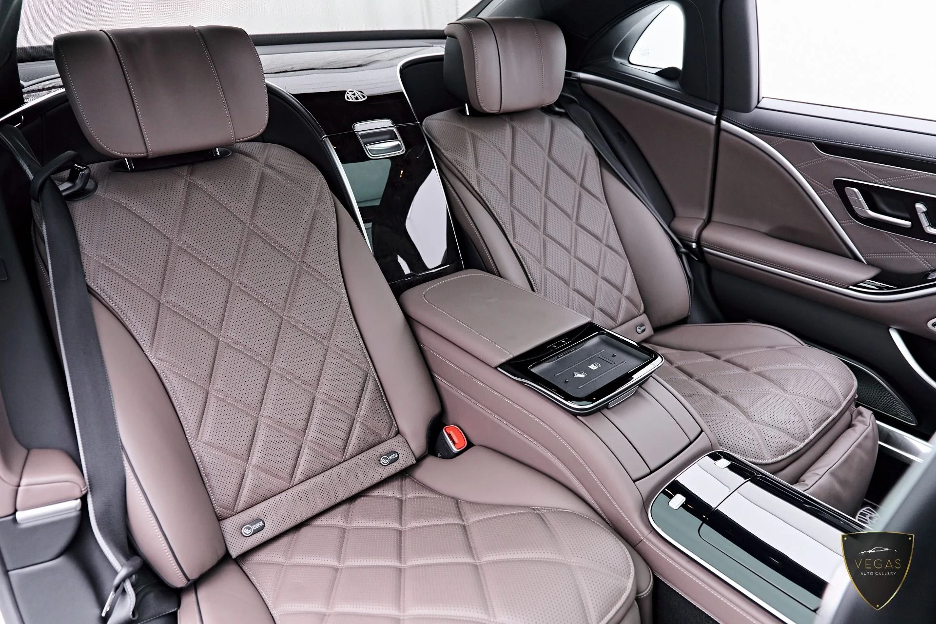 mph050_223751657_Used_2024_Mercedes_Benz_S_Class_Maybach_S_680_1783156626_97b0d2505a