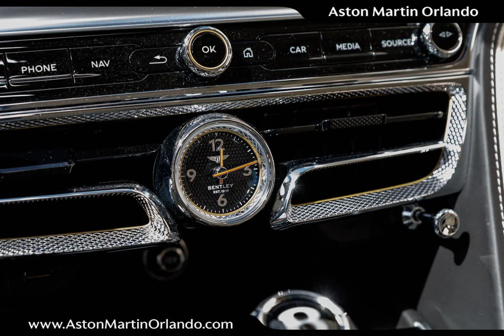 mph050_2237864821_51_7c92f9d13f