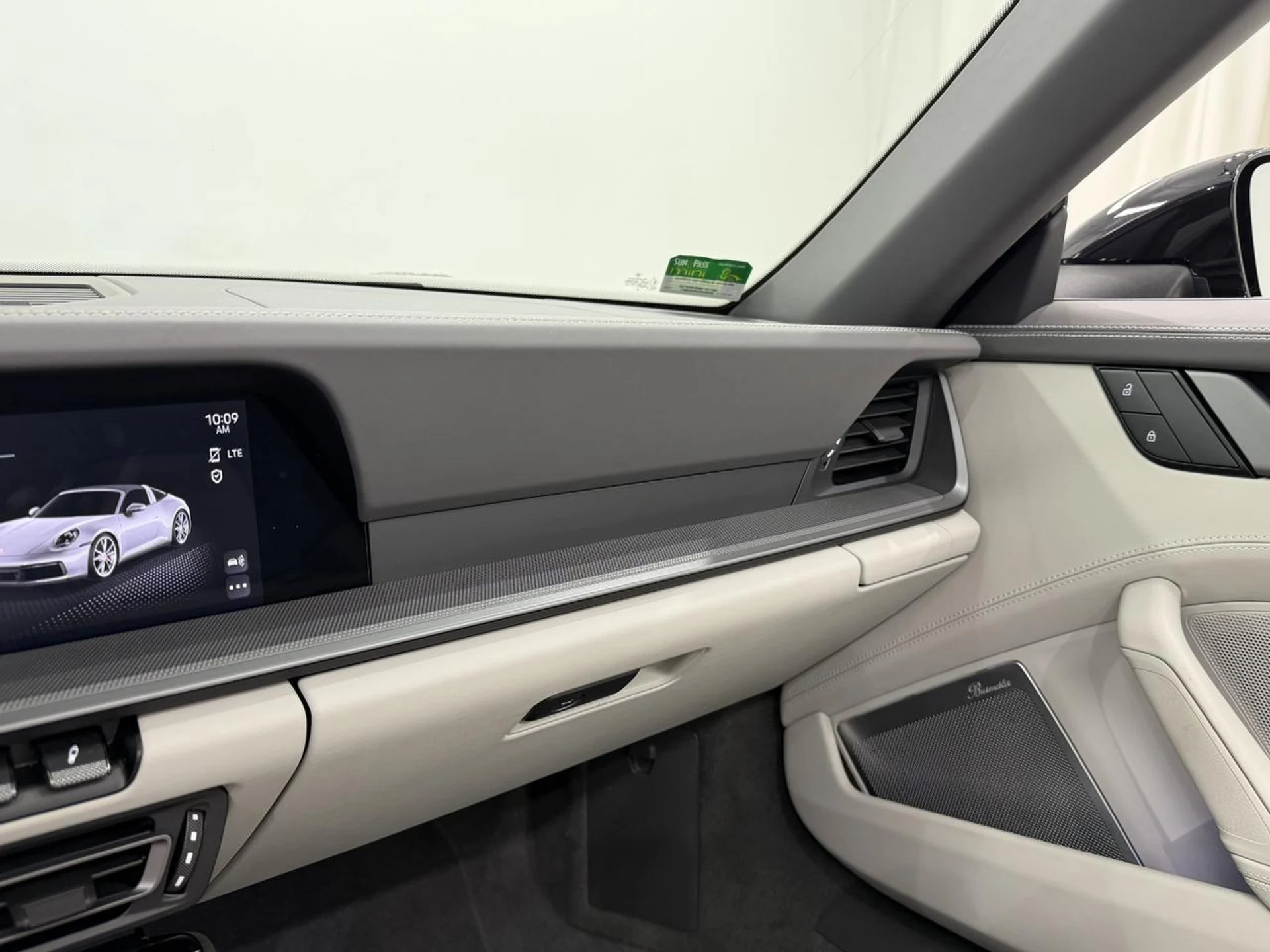 mph050_2243333187_36e95d99cf2dc2f68f29ec14977f3e9d_457842b76b