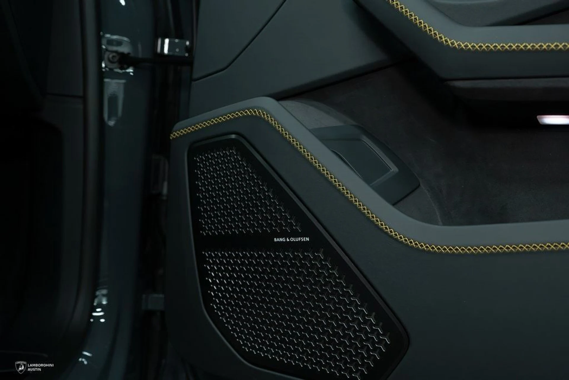 mph050_2246644176_60eeee53bbd1caf0dc81eba8c207151bx_9b36cedac1