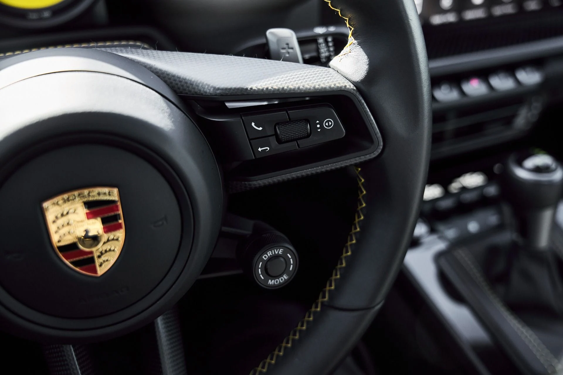 mph050_2259925658_Used_2023_Porsche_911_GT_3_1776823220_b3d6da2256
