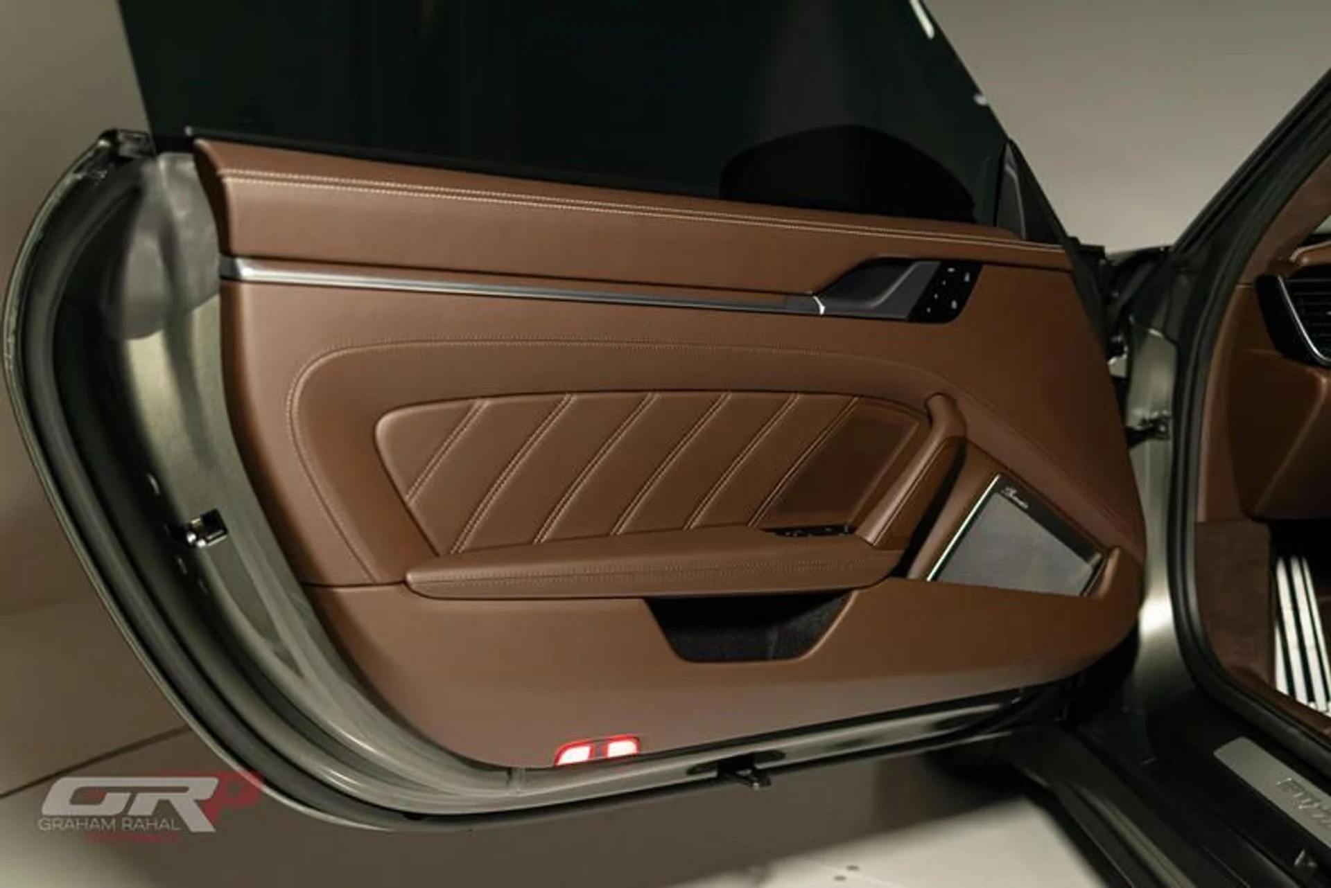 mph050_2263528399_D8_DCA_2_E6_C9_D7_4589_9_B33_CC_137663_C7_BE_b2ac9039f6