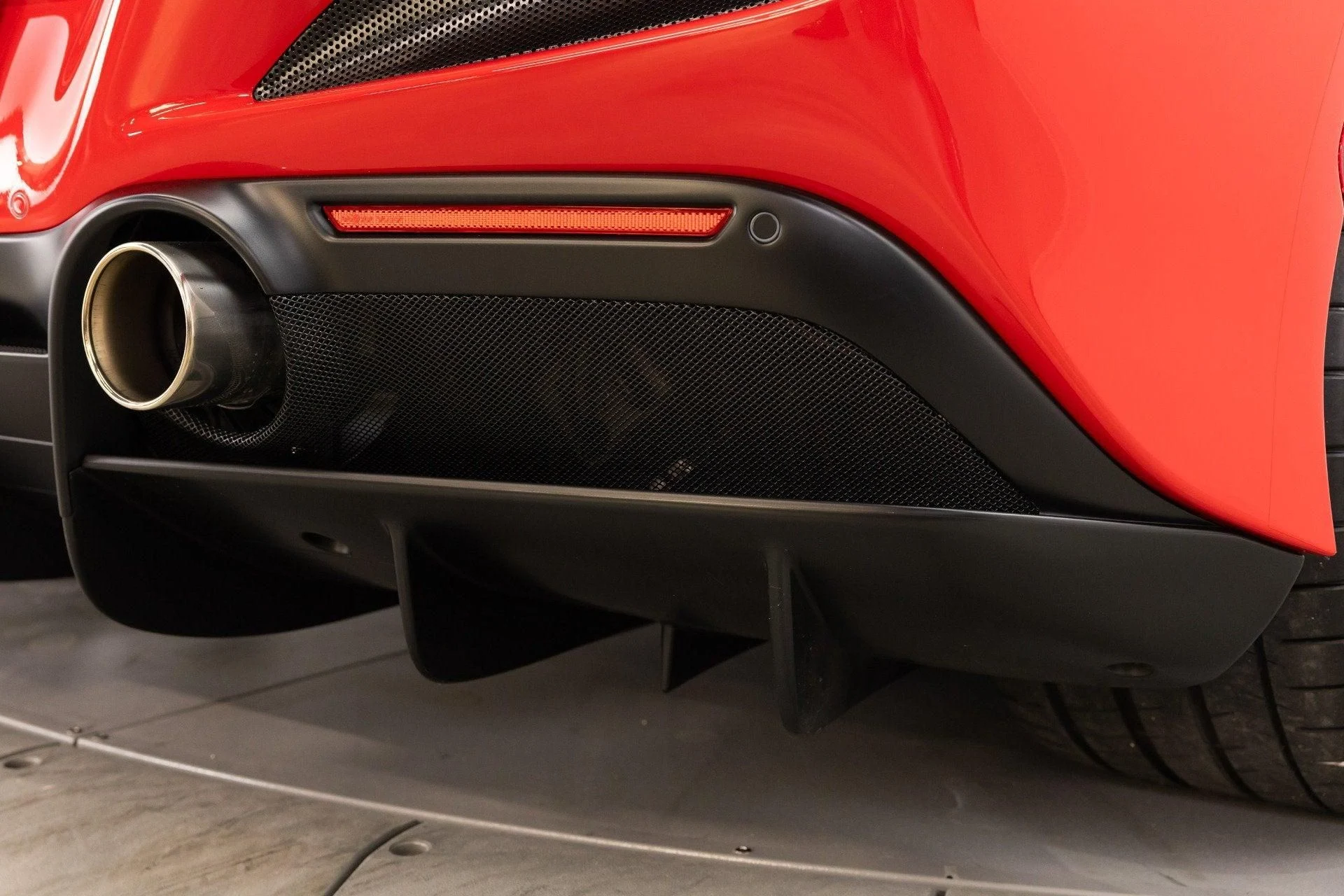 mph050_2272231583_Used_2021_Ferrari_F8_Spider_1788440835_b44e0506f7
