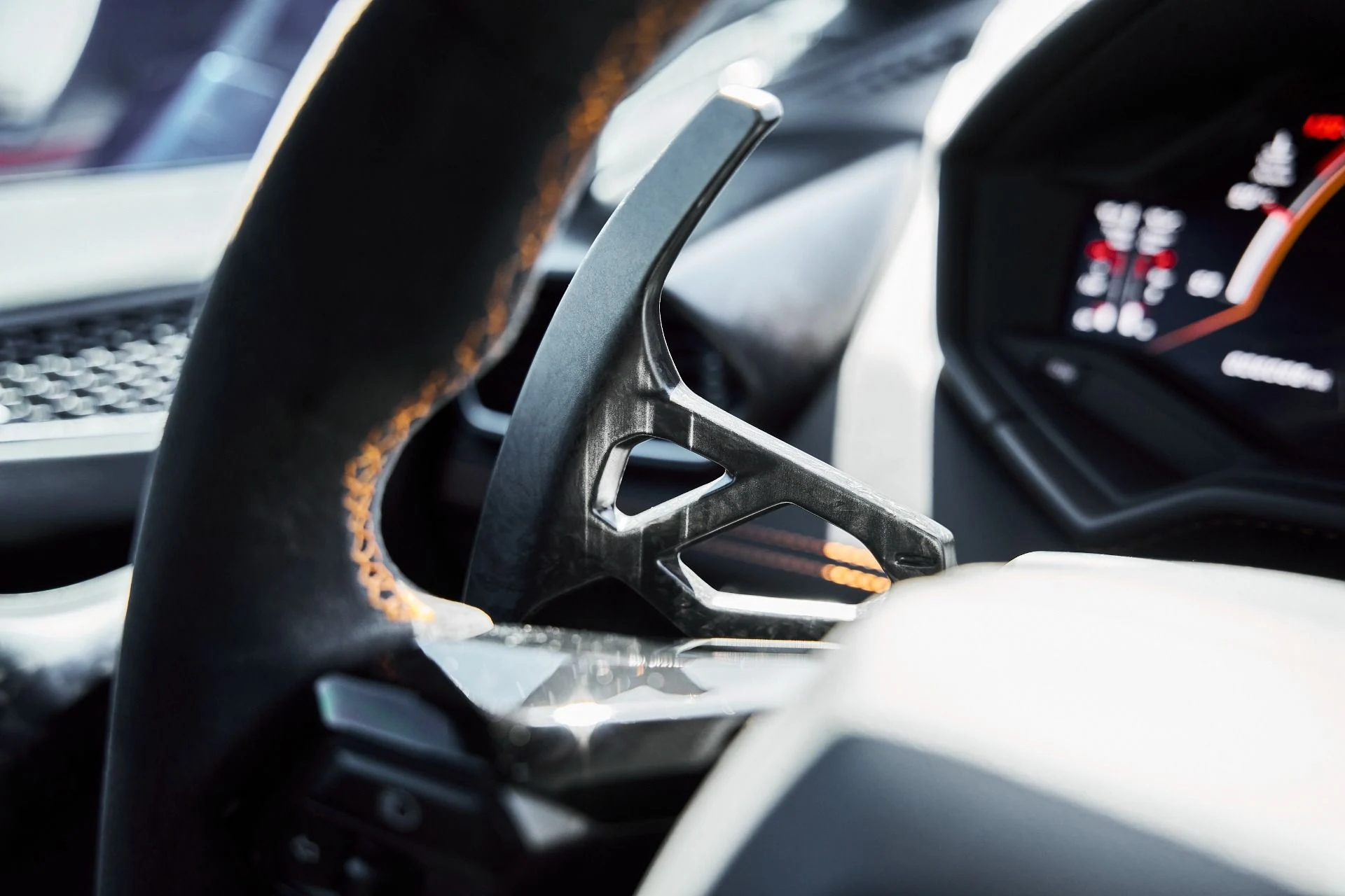 mph050_2311399417_Used_2020_Lamborghini_Huracan_EVO_Base_1777394854_15af96a2c8