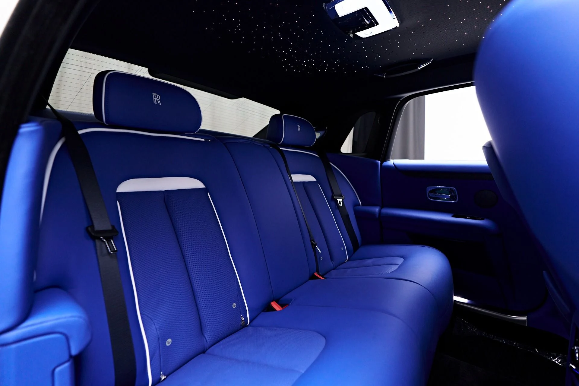 mph050_231509029_Used_2024_Rolls_Royce_Ghost_Base_1757190846_c4a4812e4a