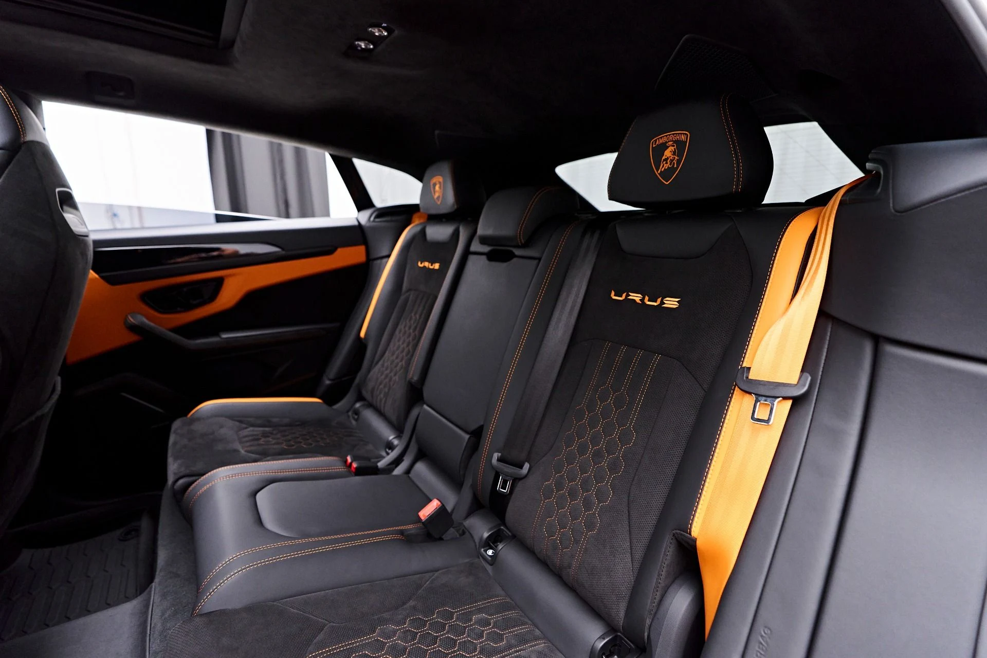 mph050_2350246975_Used_2024_Lamborghini_Urus_S_1759191697_6c9c7ea961