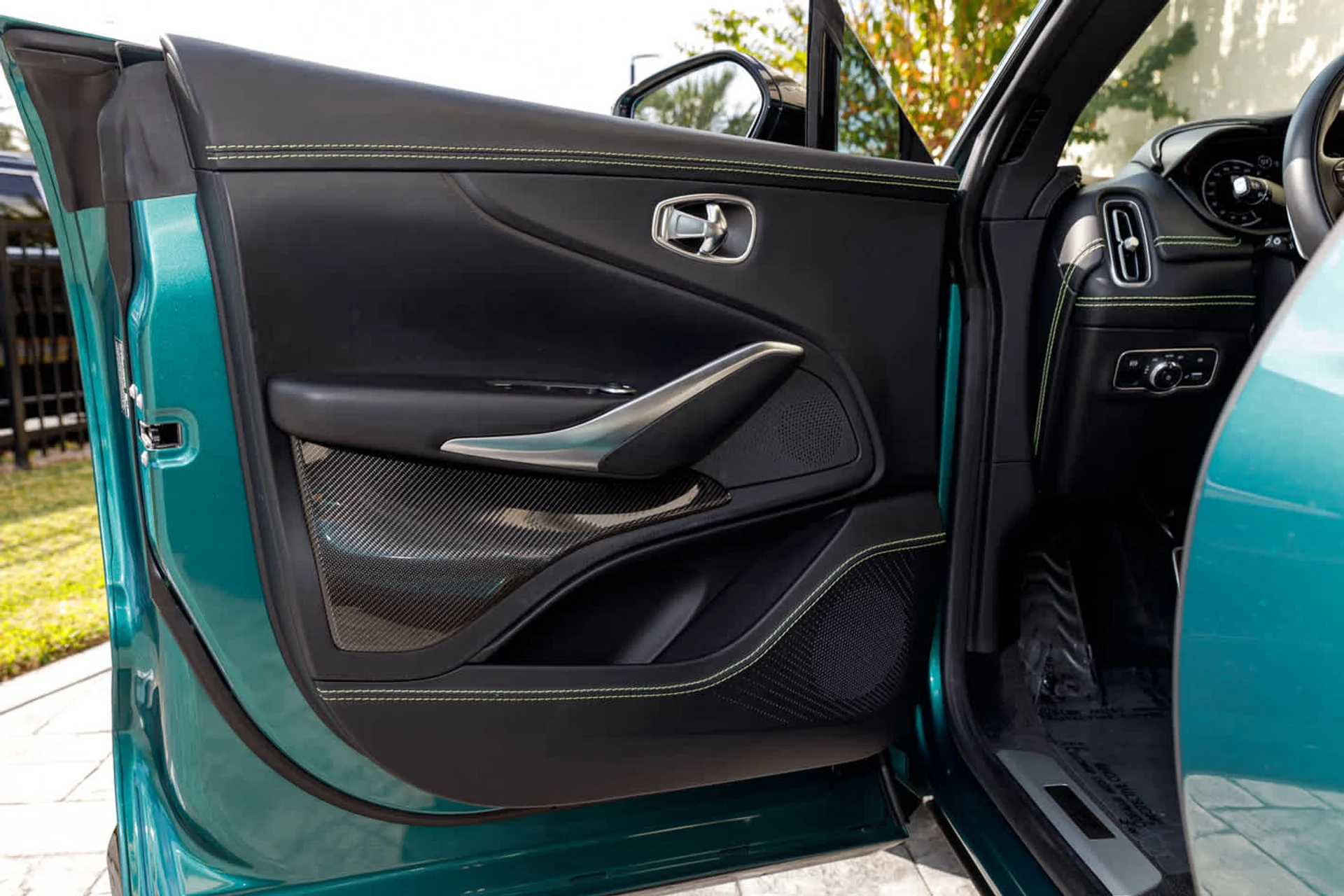 mph050_2355559576_51_caad1b634c