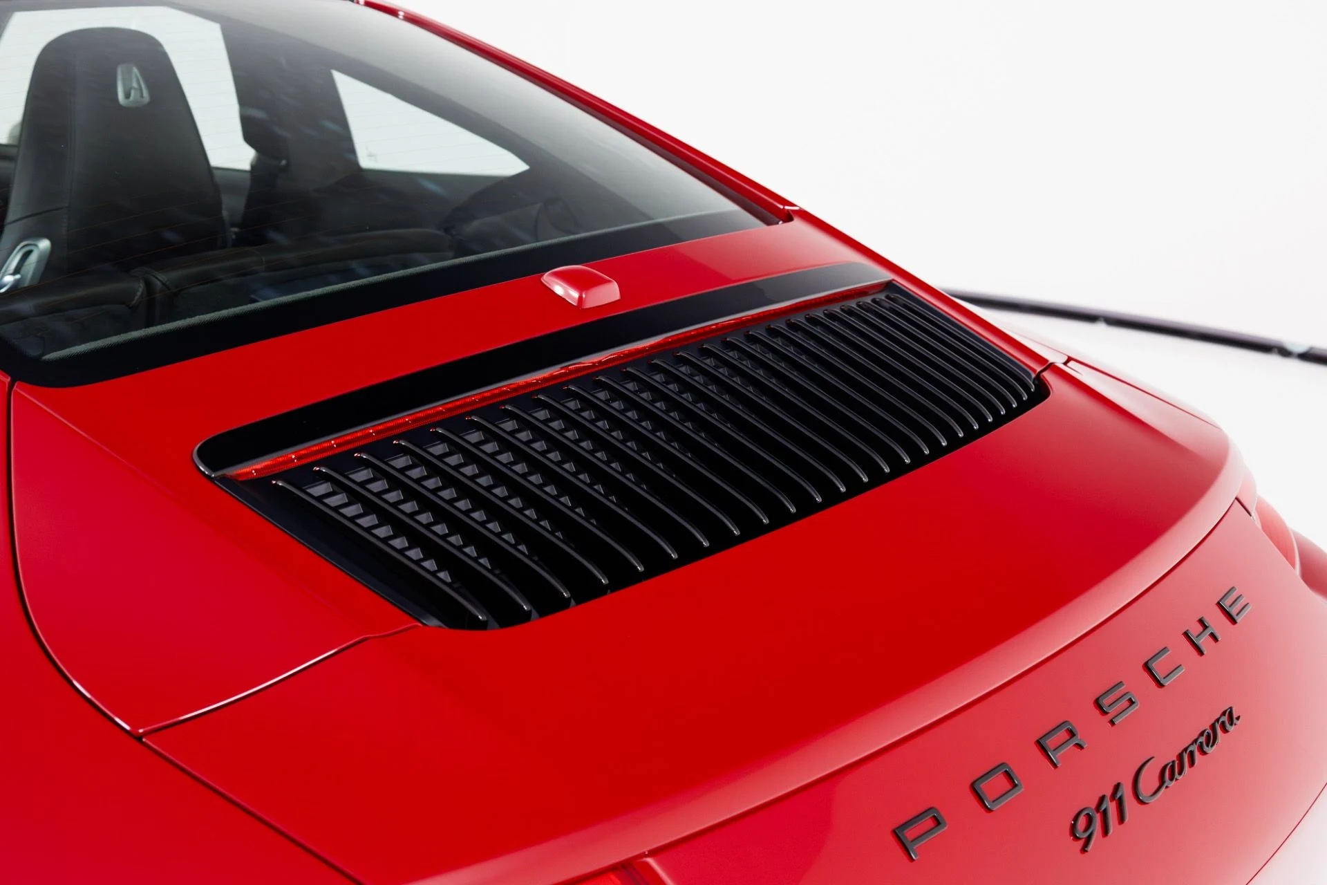 mph050_2368075504_Used_2019_Porsche_911_Carrera_1767051386_d73132f3a8