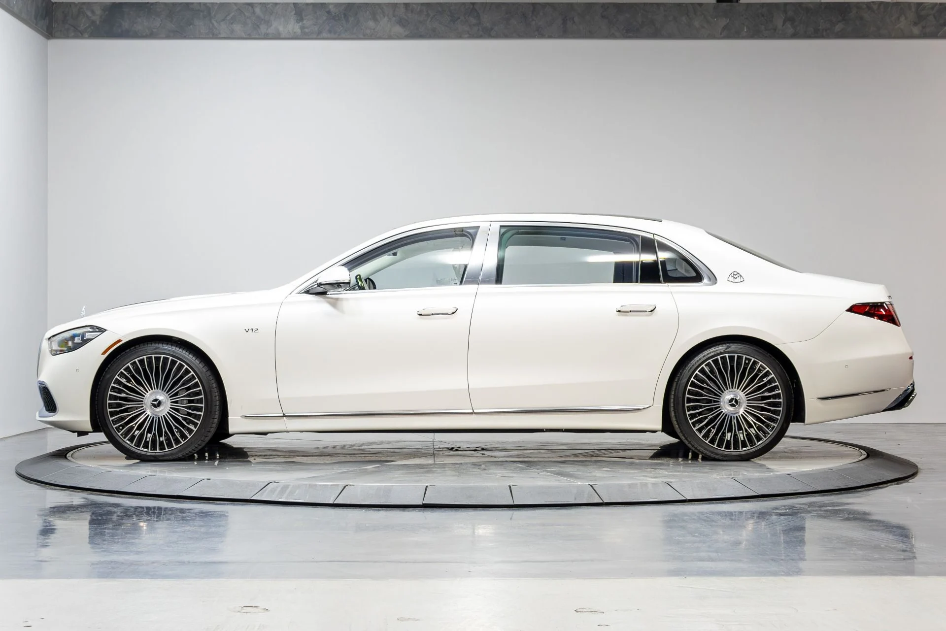 mph050_2374721931_Used_2023_Mercedes_Benz_S_Class_Maybach_S_680_4_MATIC_1776091551_41220128d8