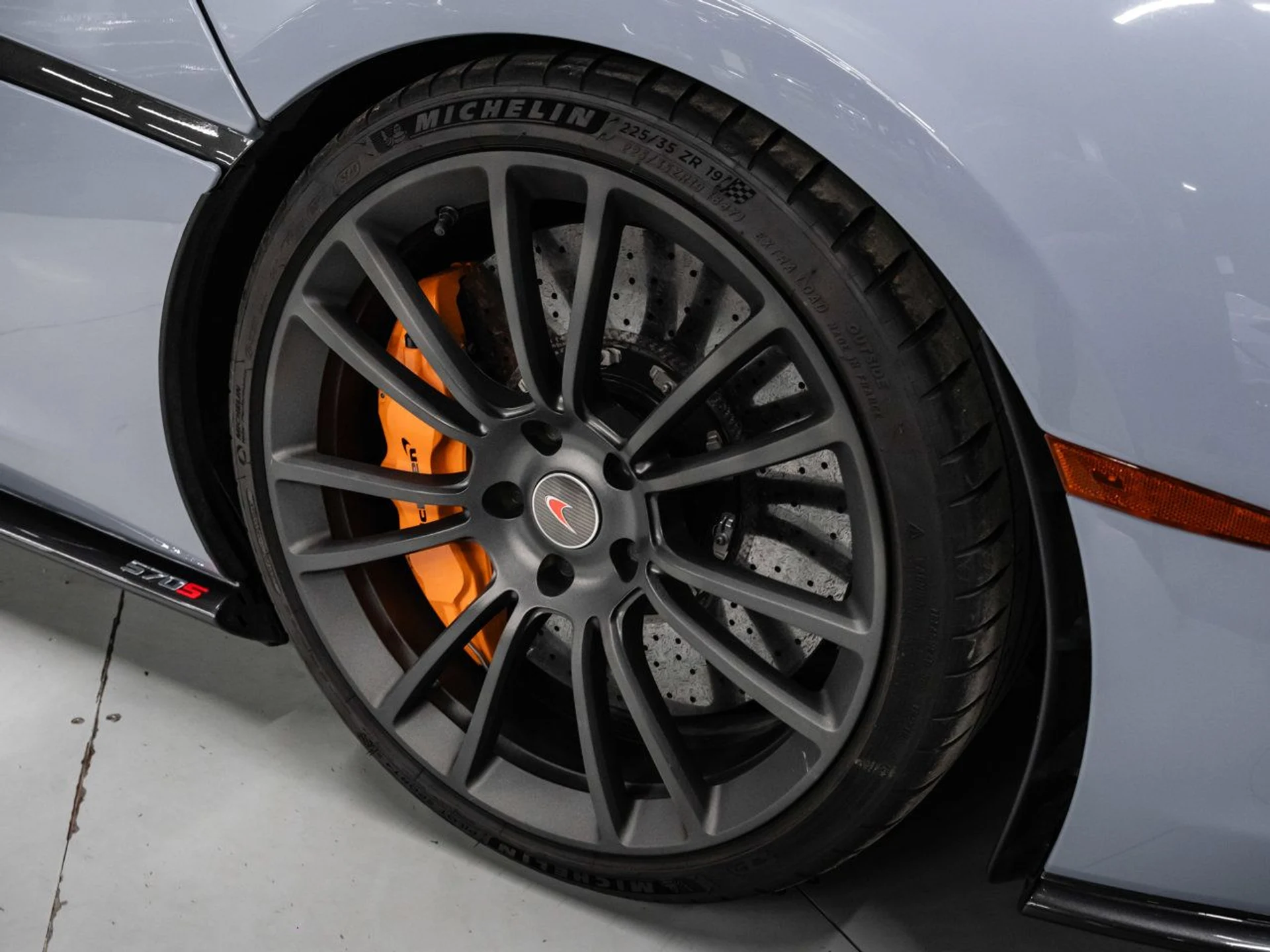 mph050_2398873742_mclaren_570s_2017_eacc8b19f2