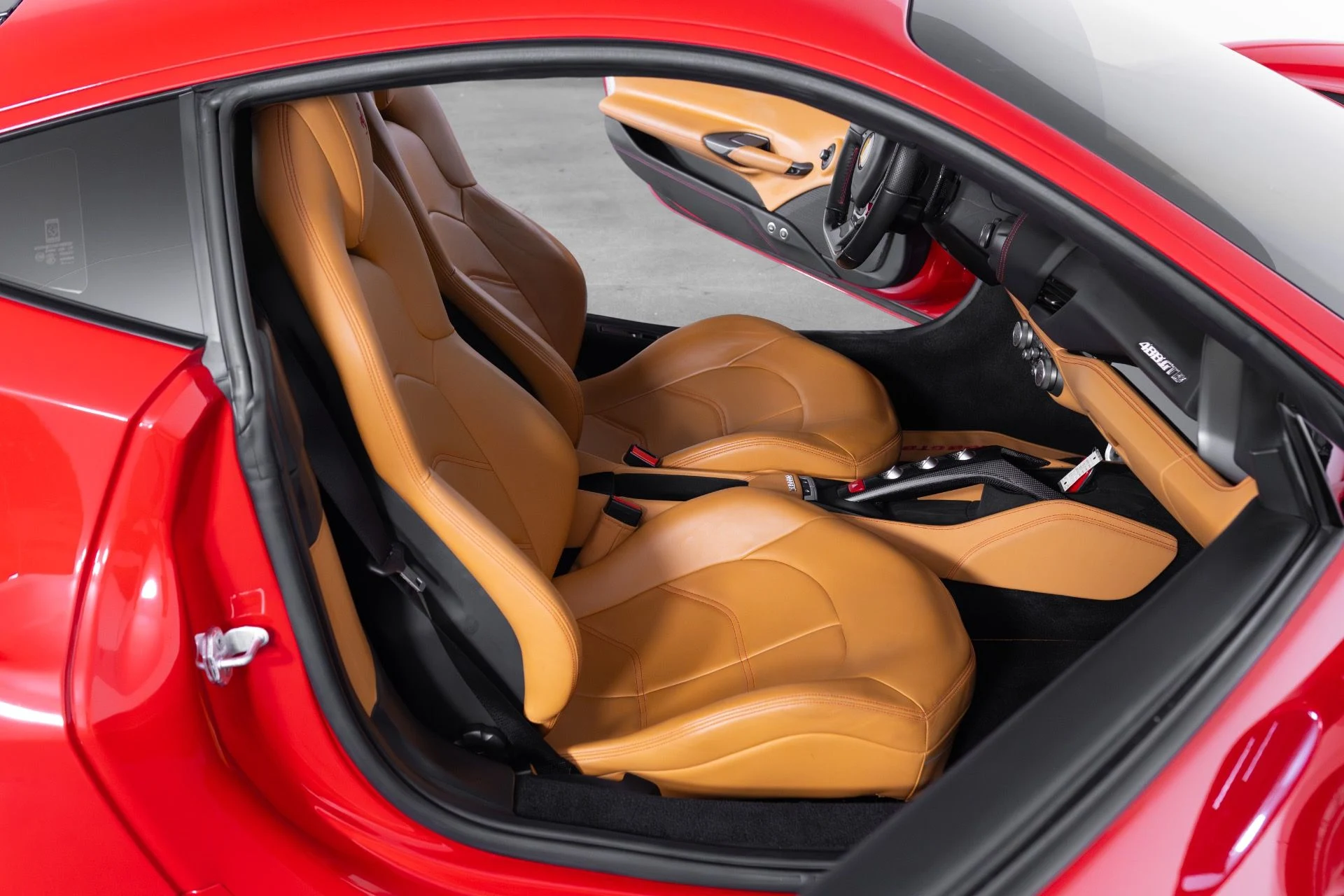 mph050_2406047878_Used_2017_Ferrari_488_GTB_1781726958_8338bb0431