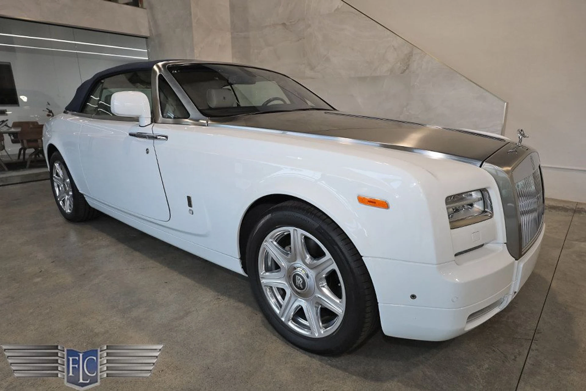 mph050_2406295843_used_2014_rolls_royce_phantom_drophead_coupe_9689_22941725_51_1024_50a9e0573f