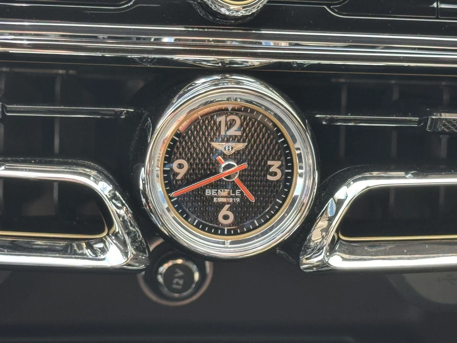 mph050_2414855780_acab023a00393136dec39a844c5d32ff_6c81a9d30f