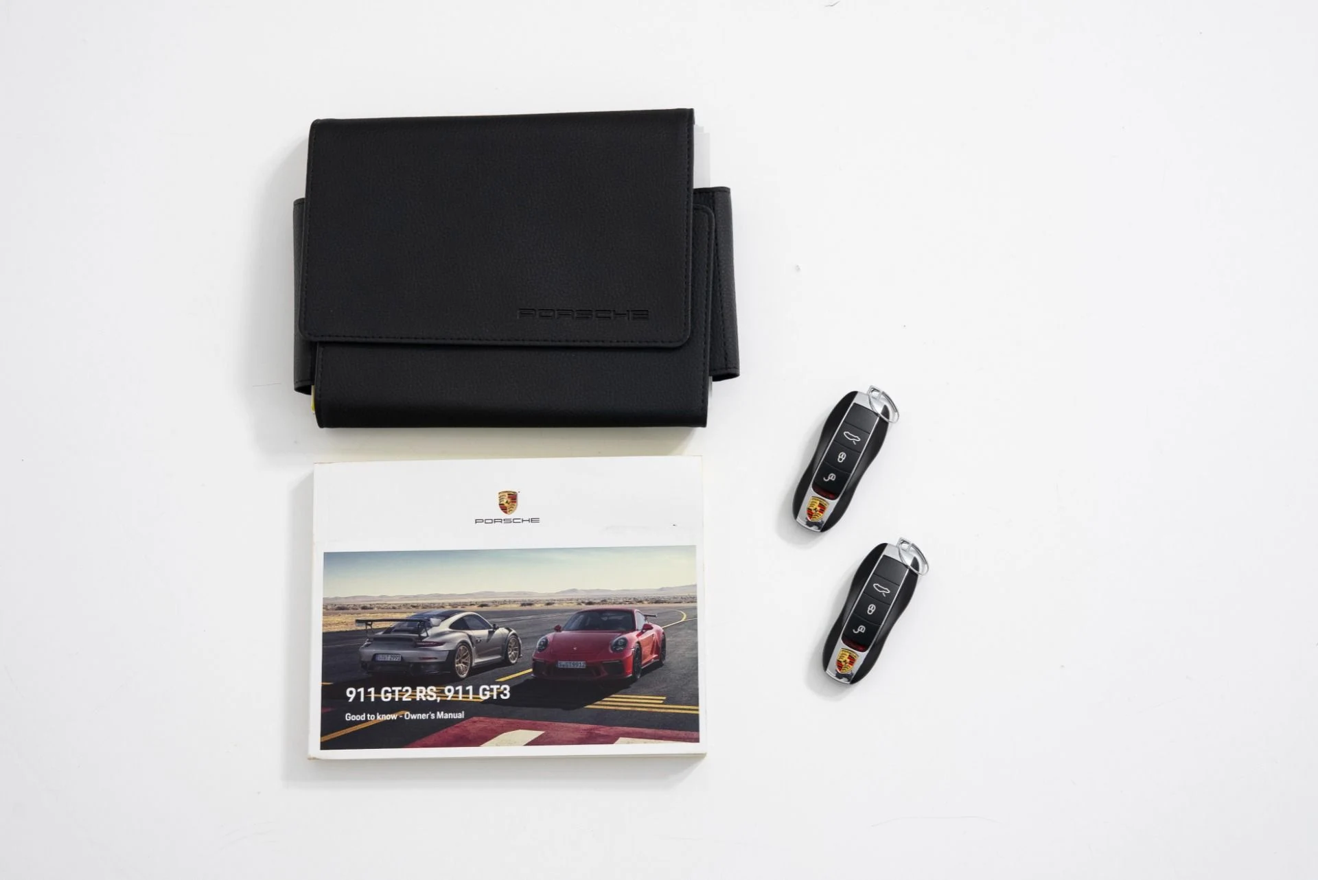 mph050_2415206237_Used_2018_Porsche_911_GT_2_RS_1756256413_cbfd97606f