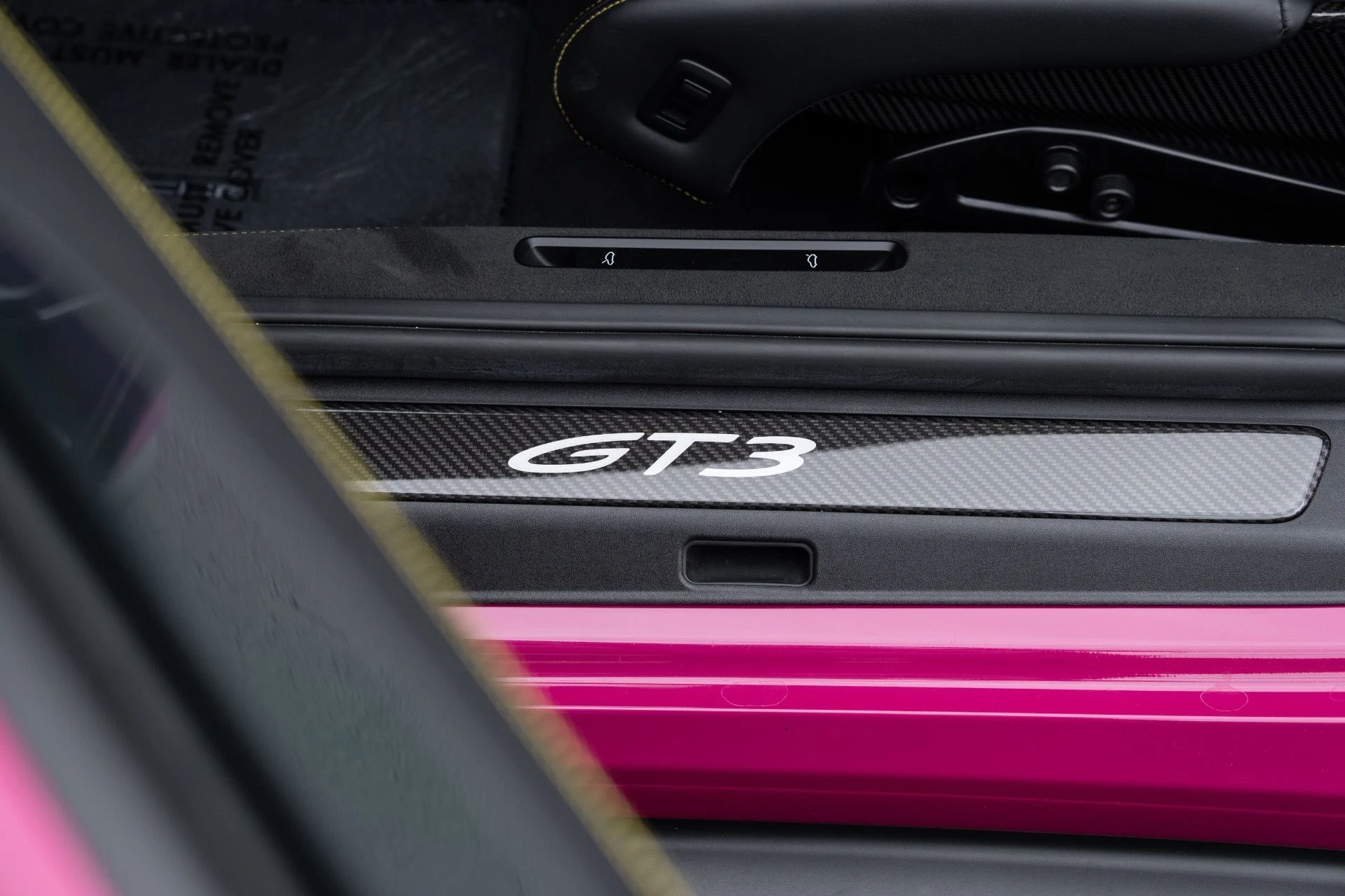 mph050_2415400791_Used_2024_Porsche_911_GT_3_1776966322_2b01fed374