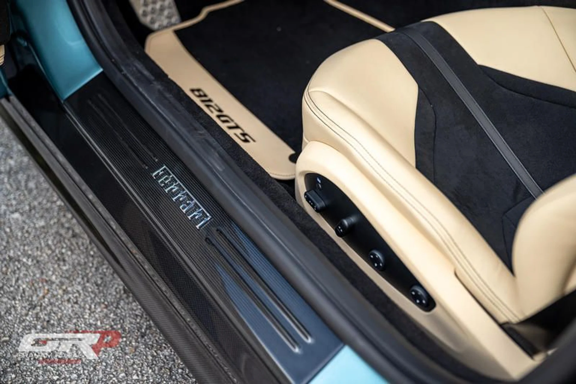 mph050_2424664957_29325_FCF_64_B9_4_ED_1_BE_89_E8_C8561_BC_4_B5_475aaafcf2