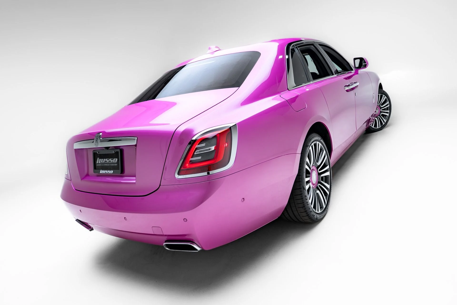 mph050_2446100713_Used_2021_Rolls_Royce_Ghost_1777047146_b94c00e899