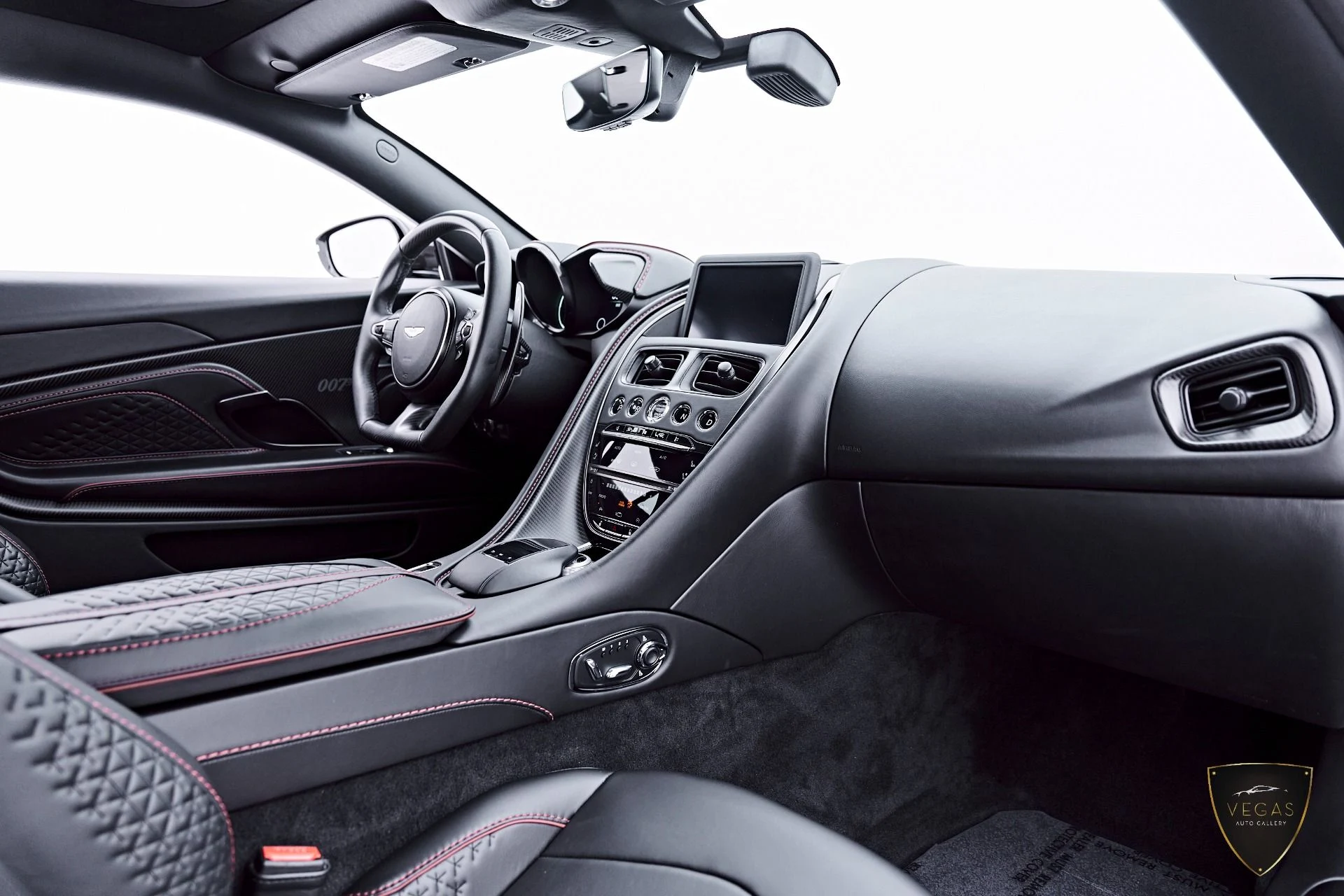 mph050_2460625842_Used_2021_Aston_Martin_DBS_Superleggera_1785181560_f28897b9c9