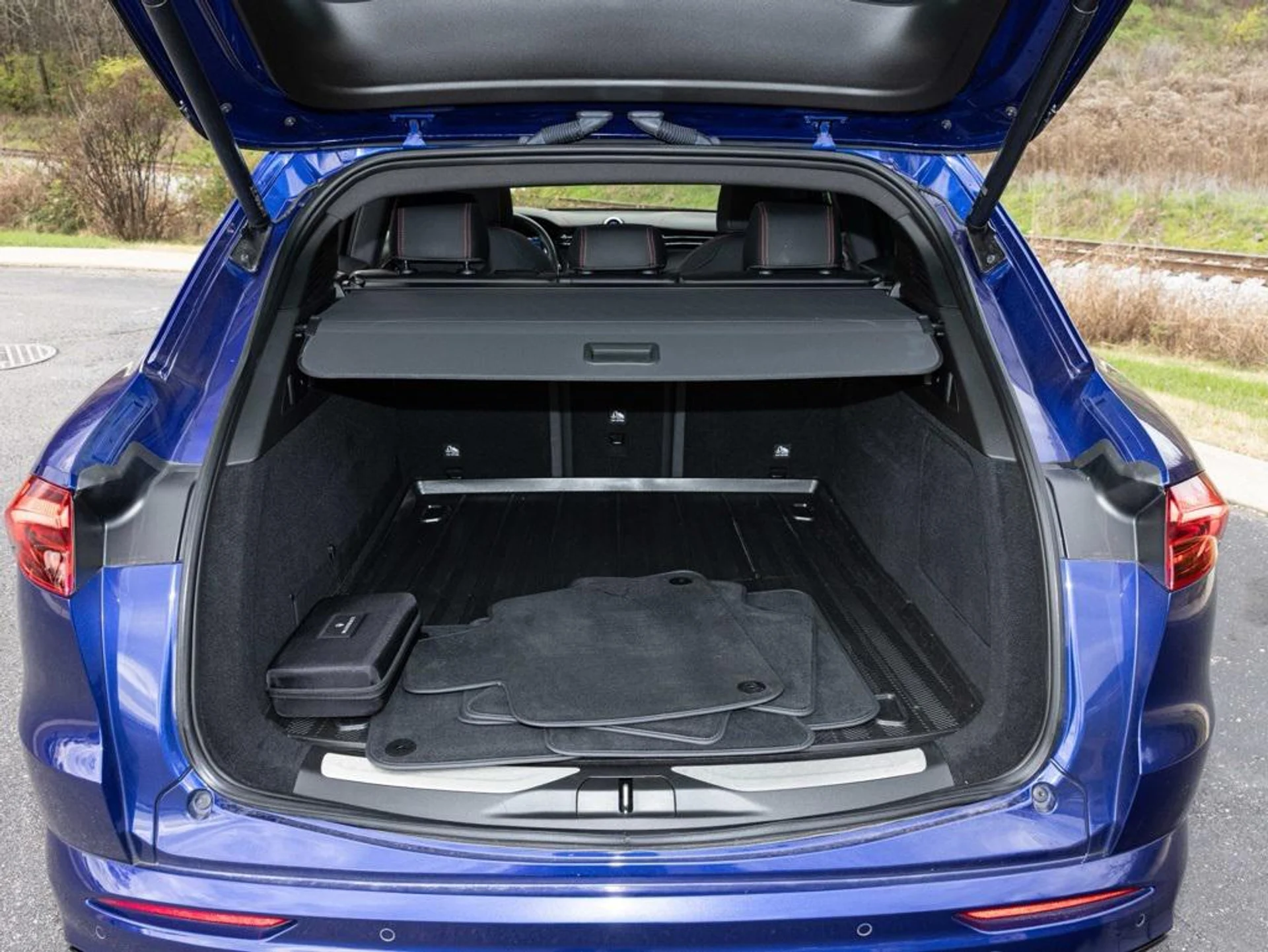 mph050_2494223920_472374604_6925efbc42064a968b9b853e_1edf677b70