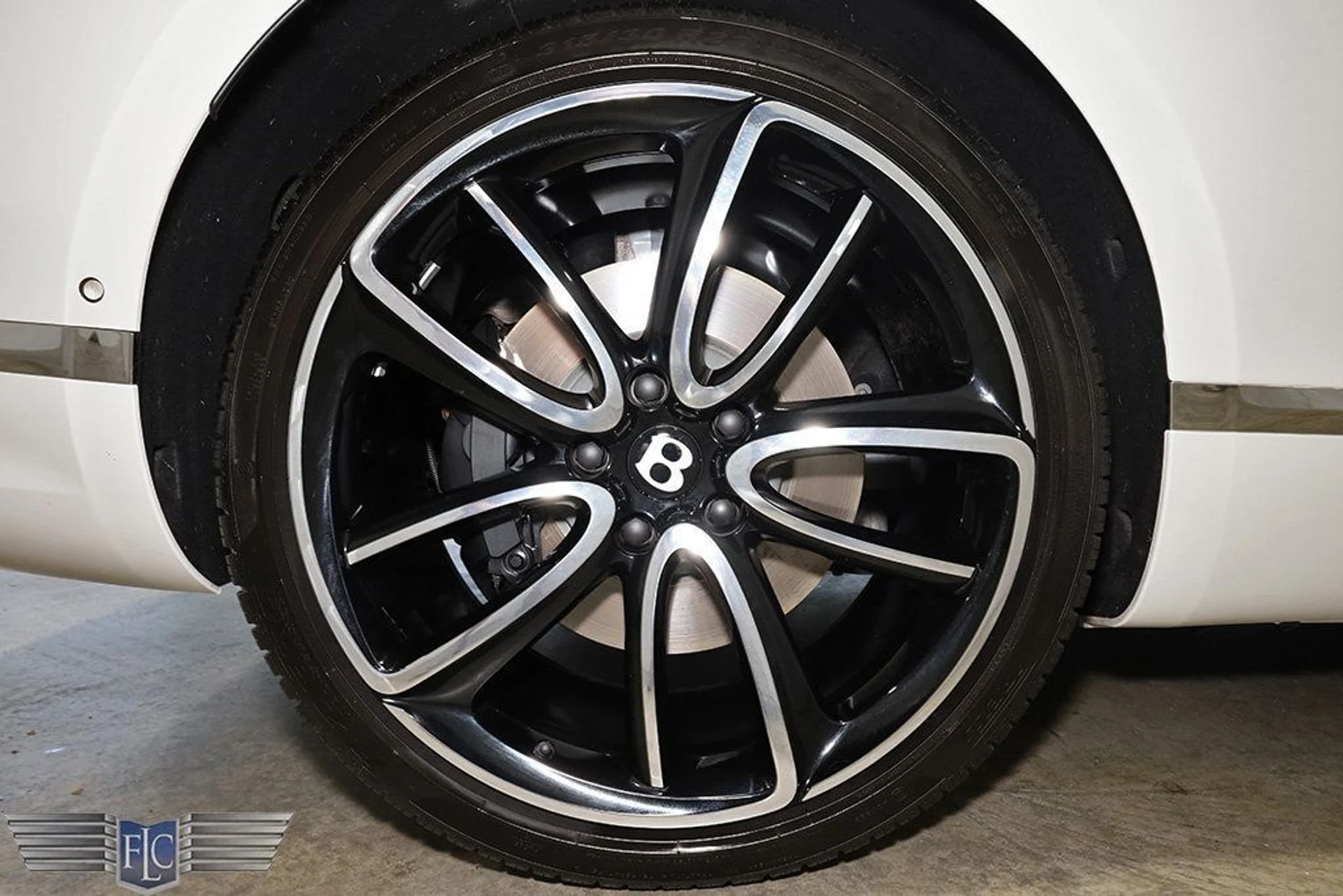 mph050_2496884865_used_2023_bentley_continental_gtazureconvertible_9689_22727335_51_1024_60b3c03a92