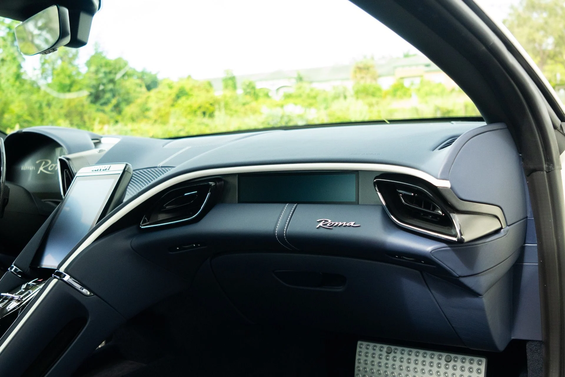 mph050_2507014577_Used_2022_Ferrari_Roma_1764790245_eb8c8d4c6f