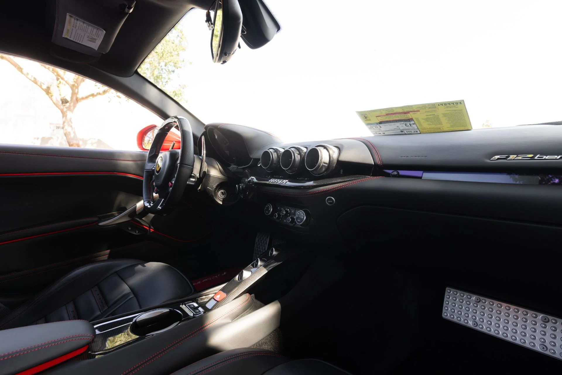 mph050_2565947592_Used_2017_Ferrari_F12berlinetta_1761714718_9e9cf58d30