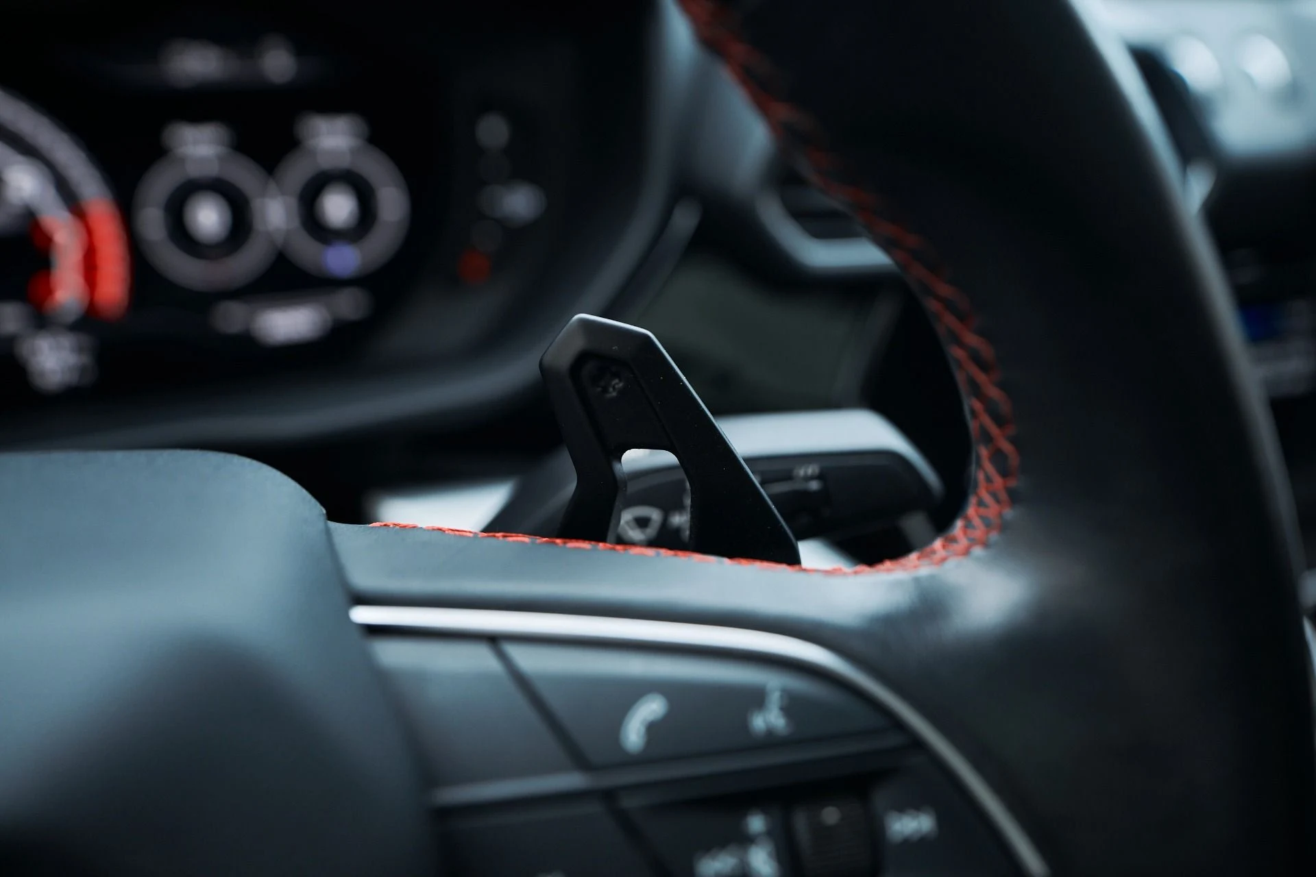 mph050_2570934867_Used_2021_Lamborghini_Urus_1763157118_2211f1c7b1