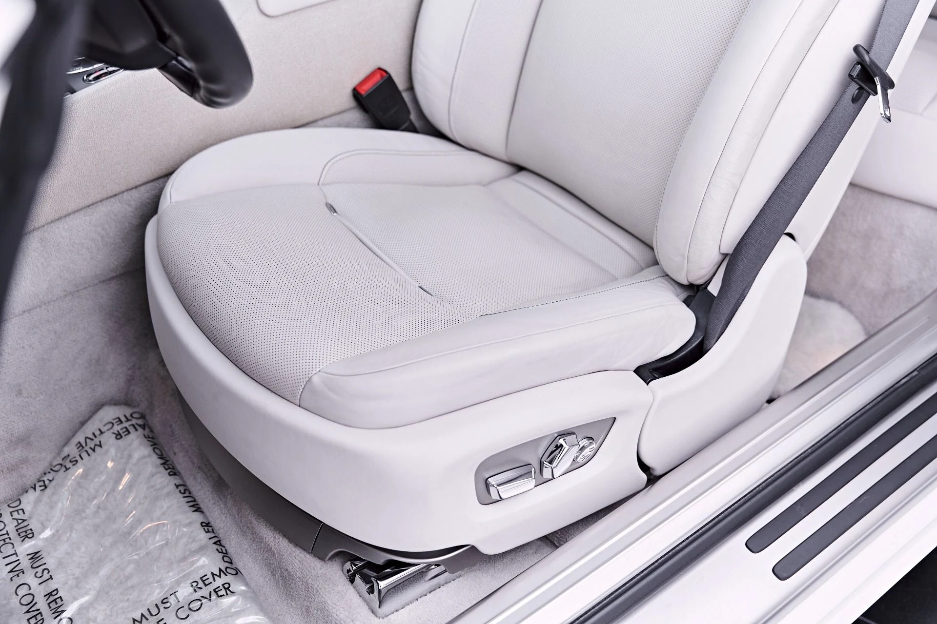 mph050_2596513474_Used_2014_Rolls_Royce_Wraith_Base_1782842448_e01145f934