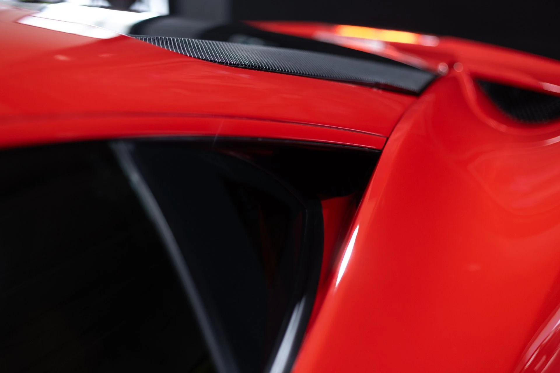 mph050_259977900_Used_2011_Ferrari_458_Italia_Rossa_Corsa_Front_Lift_Backup_Camera_1770937969_fa94225716