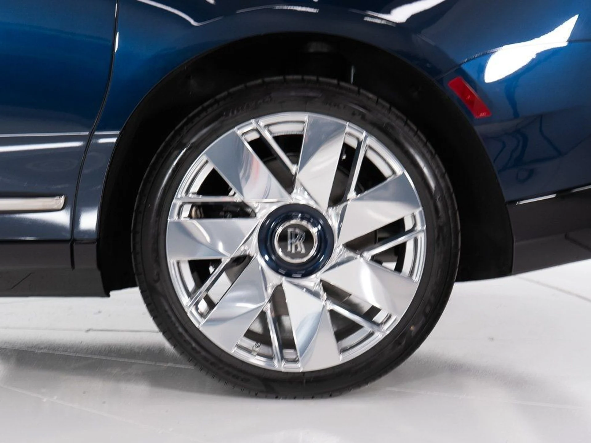 mph050_2612961438_c152b175320a1787b7afa836122aaea7_b9674819cd