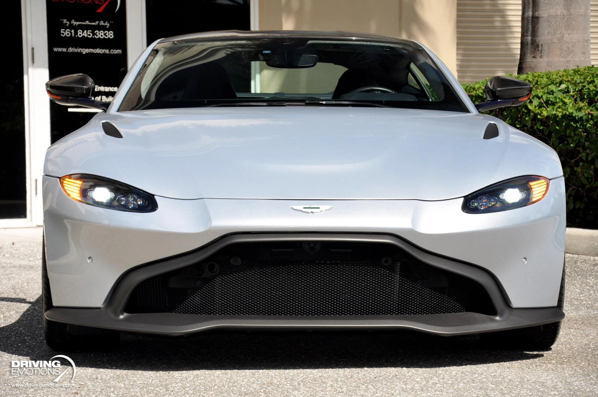 mph050_26590398_880_p51_l_2de3dc39fd