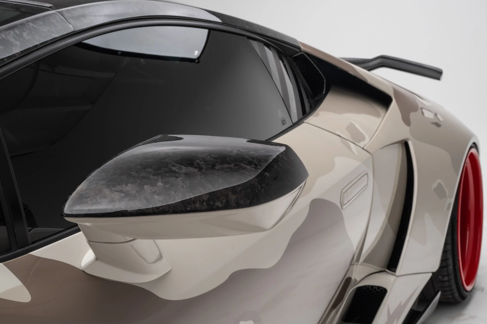 mph050_2667289849_Used_2015_Lamborghini_Huracan_LP_610_4_1777064645_5085de781e