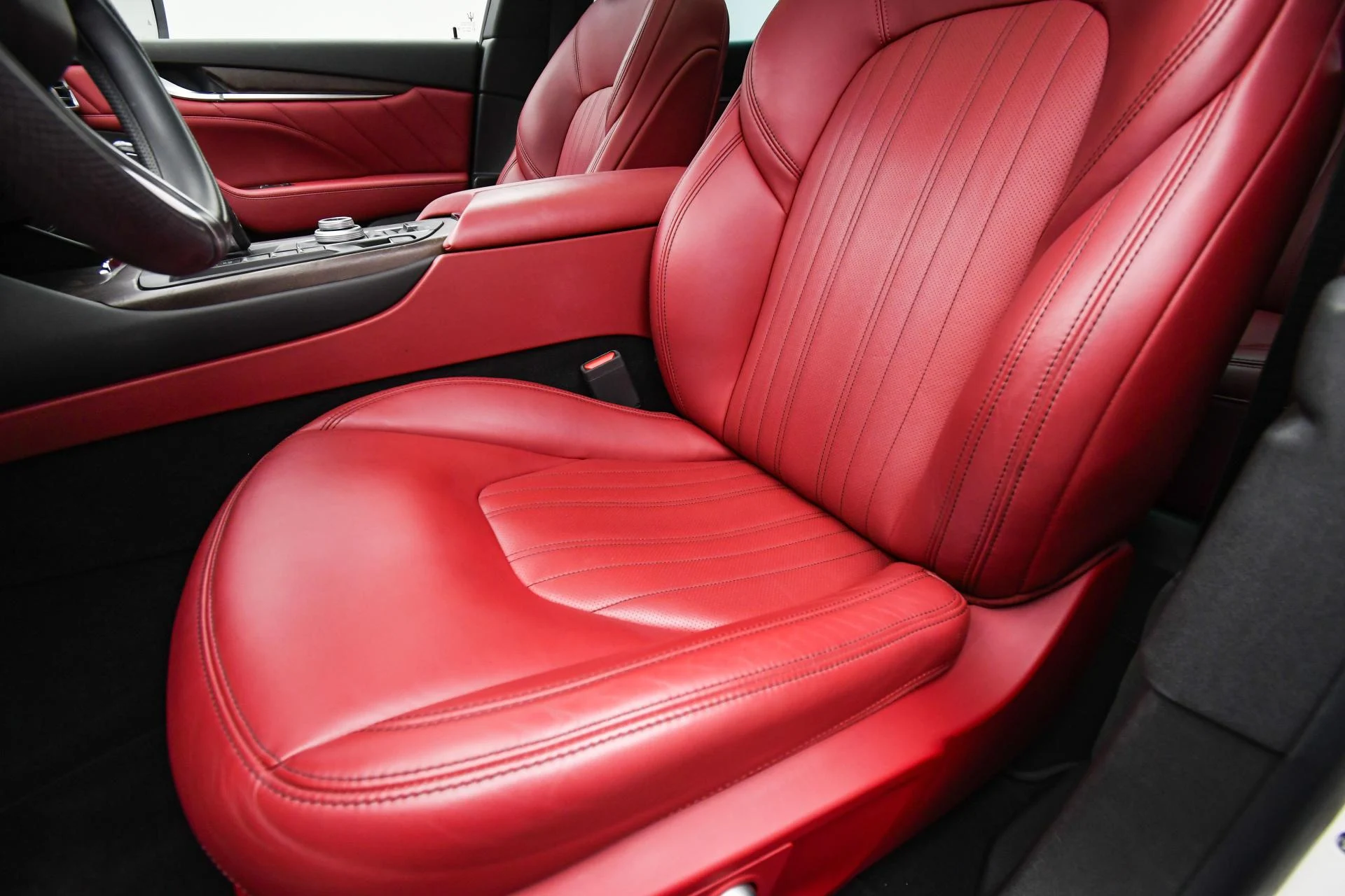 mph050_2702913763_Used_2022_Maserati_Levante_GT_1755332018_58a90460cb