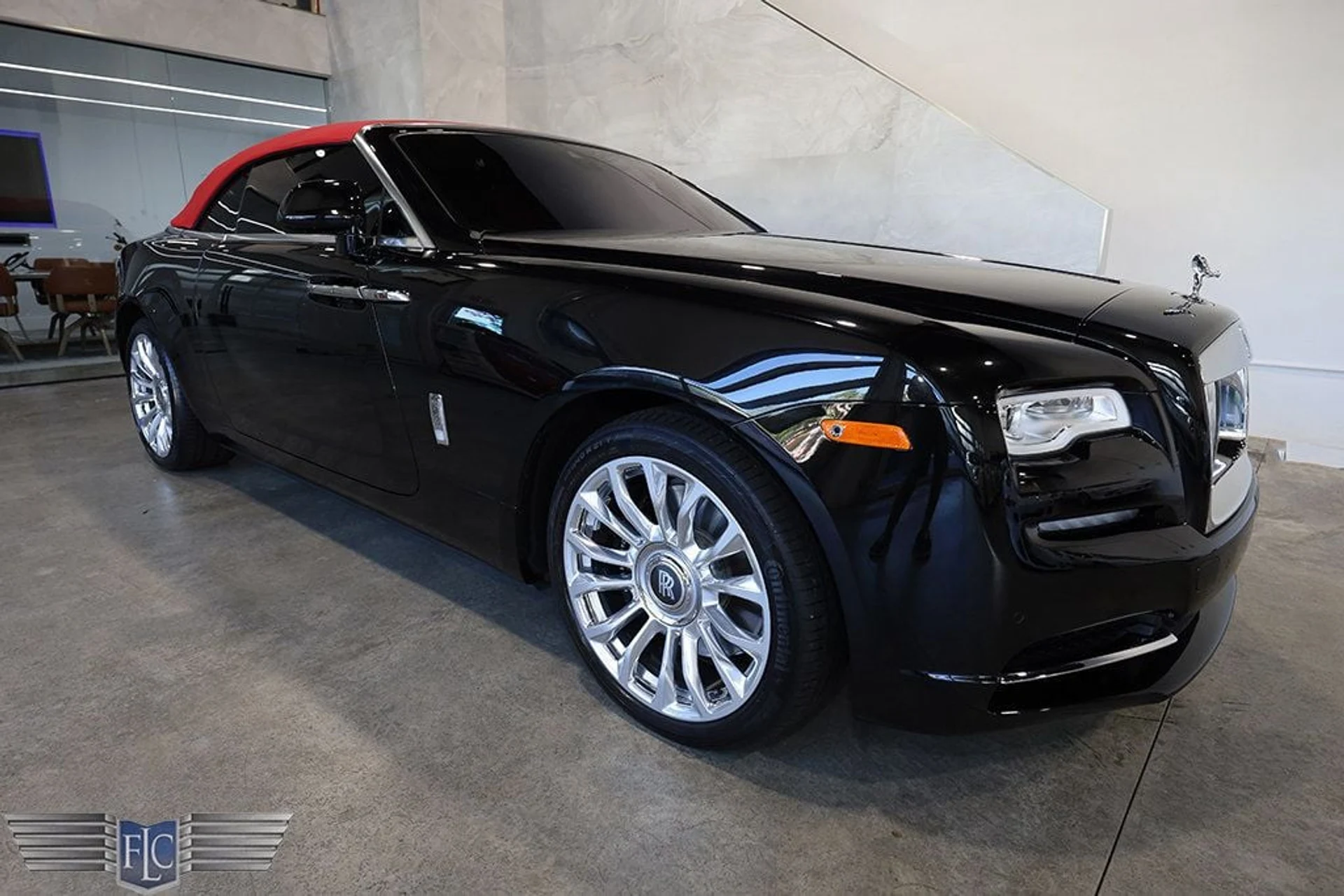 mph050_2727245206_used_2021_rolls_royce_dawn_convertible_9689_22905952_51_1024_42b6d03829