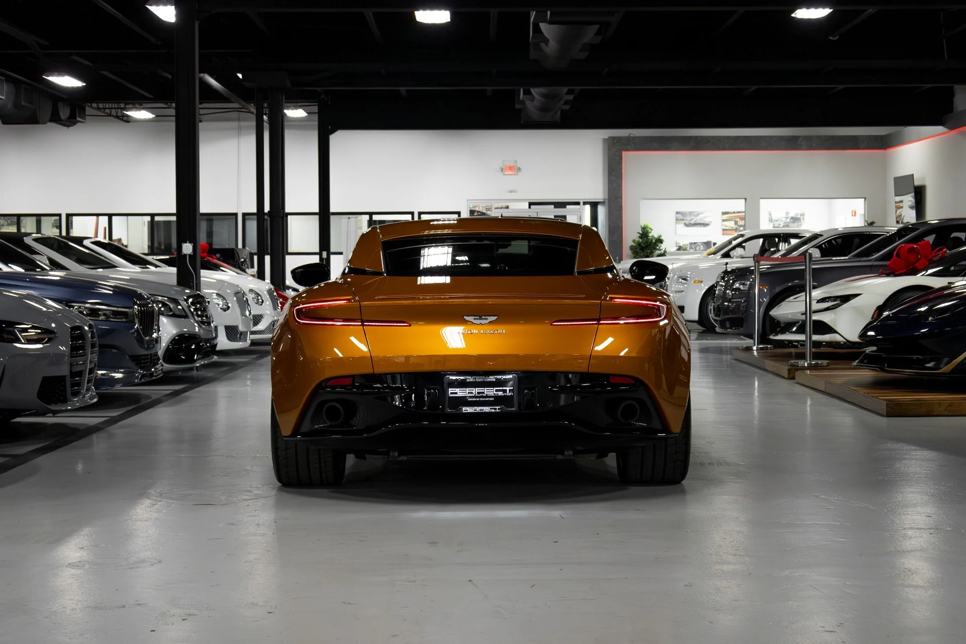 mph050_2734681650_Used_2018_Aston_Martin_DB_11_1761056819_a85b1ff616