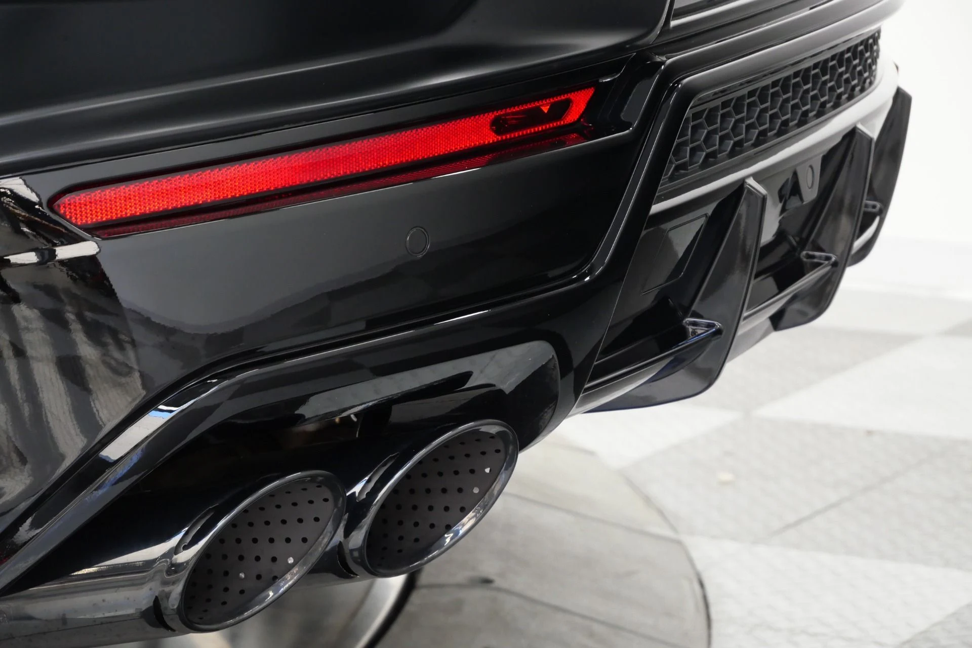 mph050_2736166464_Used_2024_Lamborghini_Urus_S_318_K_MSRP_Very_Low_Miles_Loaded_1776956814_1144f9c401