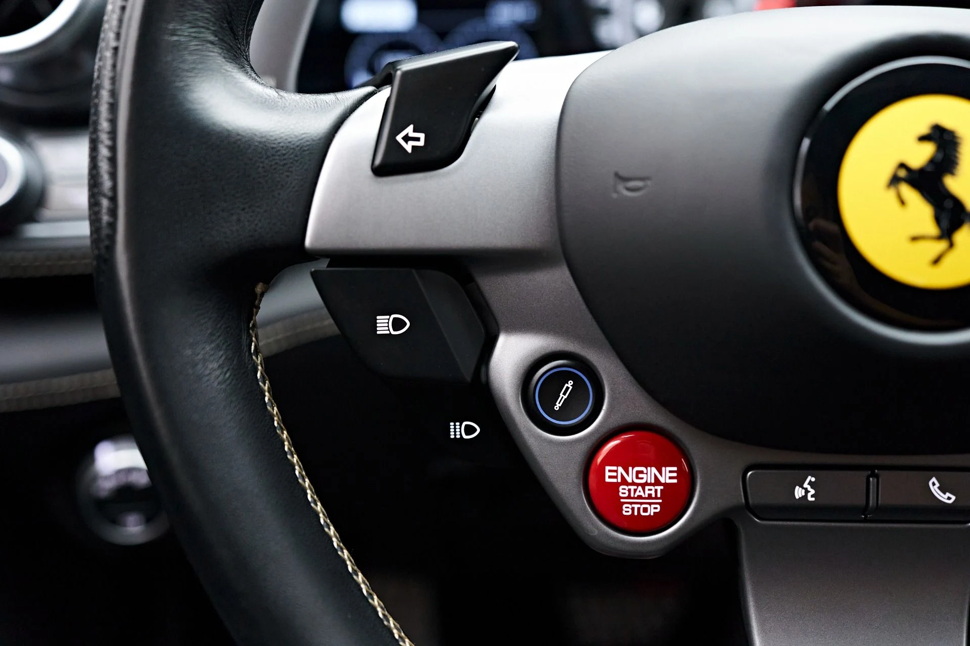 mph050_2750597960_Used_2018_Ferrari_GTC_4_Lusso_V12_1700276387_4b39089d3f