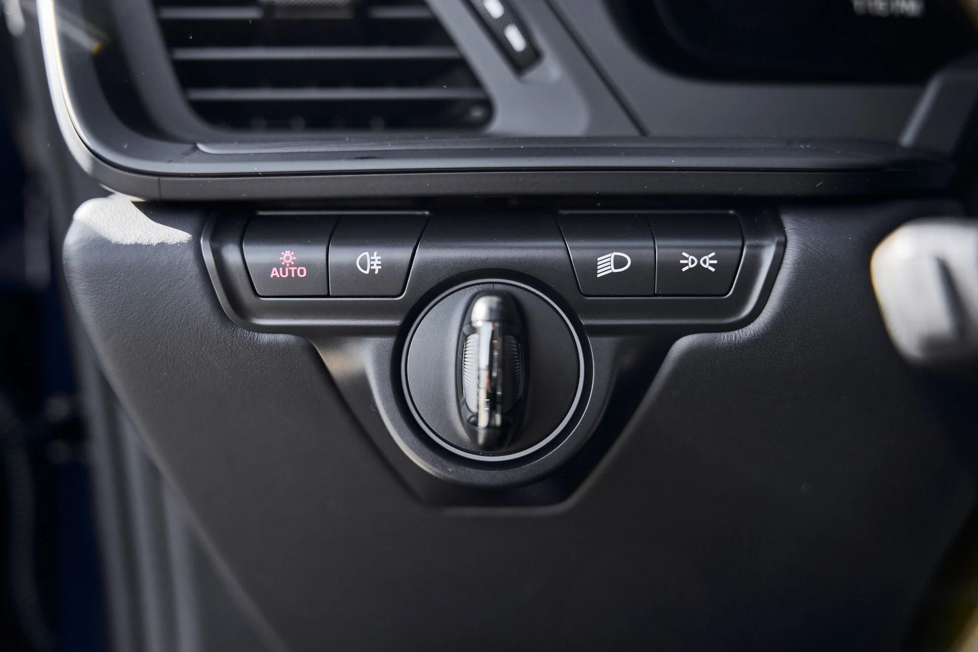 mph050_2766881199_Used_2025_Porsche_911_GT_3_1769736892_c764353b9e