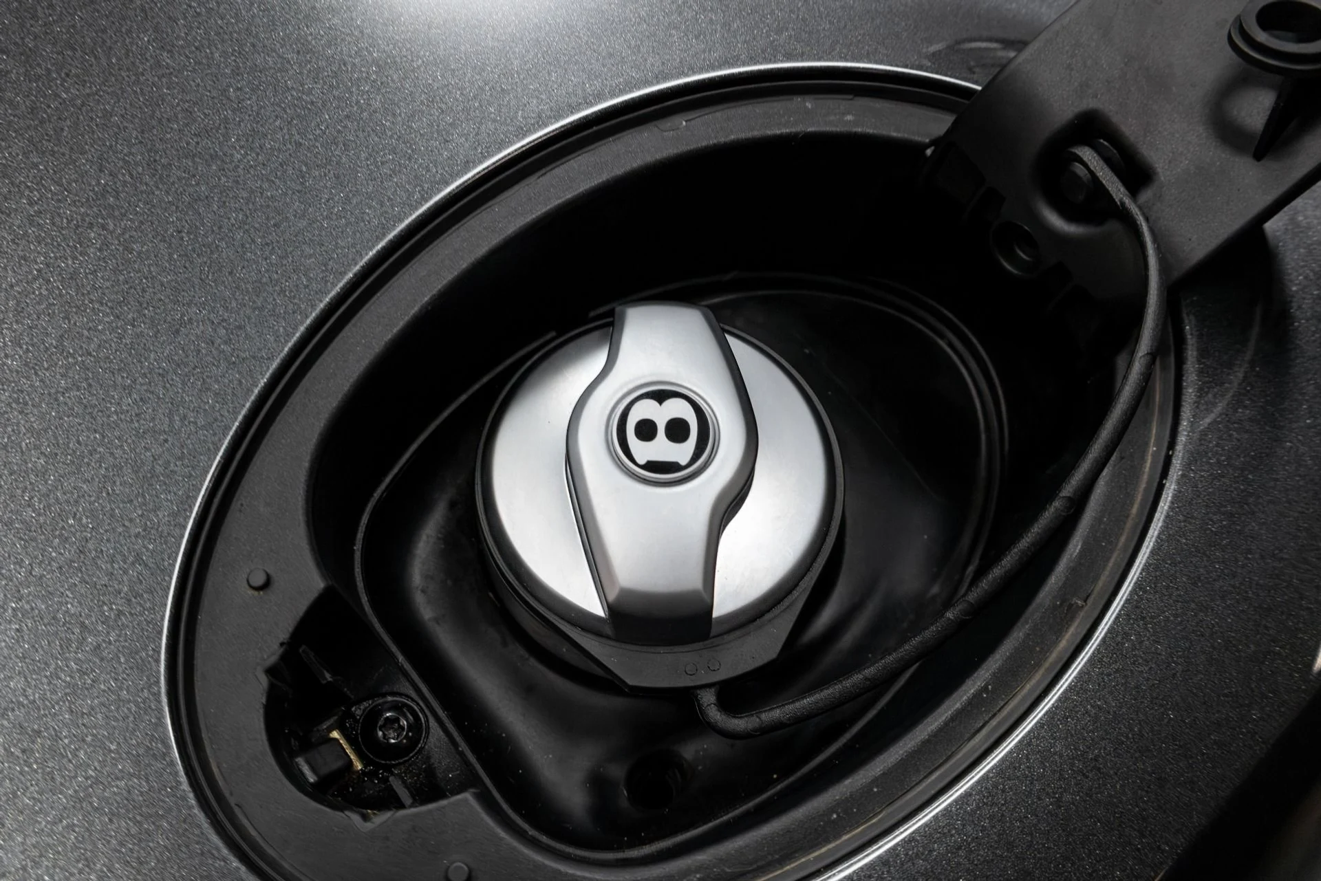 mph050_2769935289_Used_2017_Bentley_Continental_GT_W12_1768496170_2e43aef918