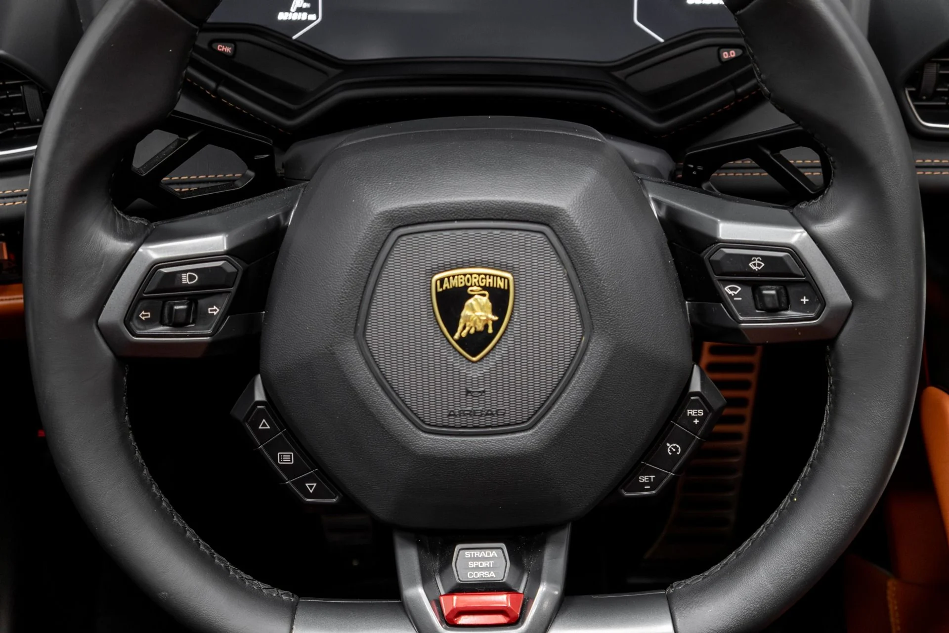 mph050_2793985697_Used_2019_Lamborghini_Huracan_LP_580_2_S_1778195053_a2bcb48daa