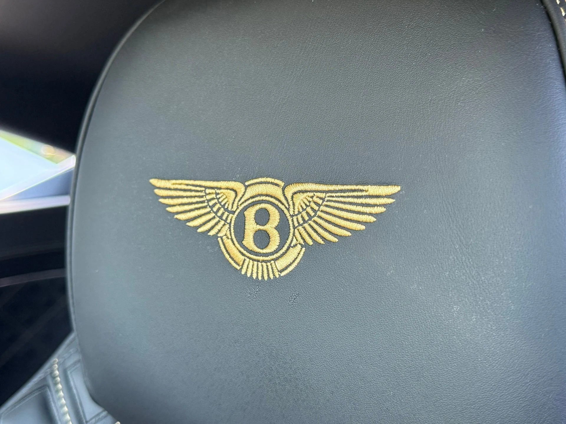 mph050_2806846247_783aaeca191b4ea79f6c3bf6fe613921_053d09d705