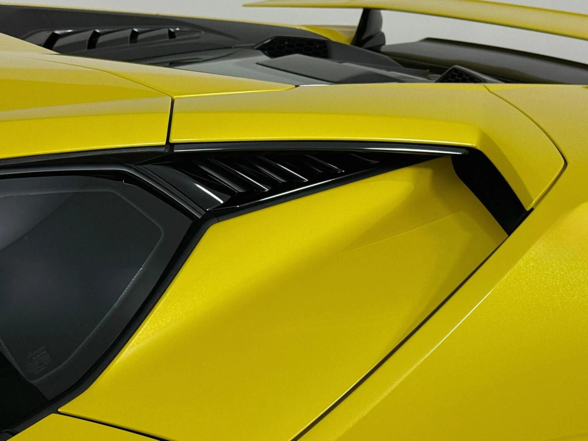 mph050_2806861825_Used_2023_Lamborghini_Huracan_Tecnica_1793401535_de786359cb