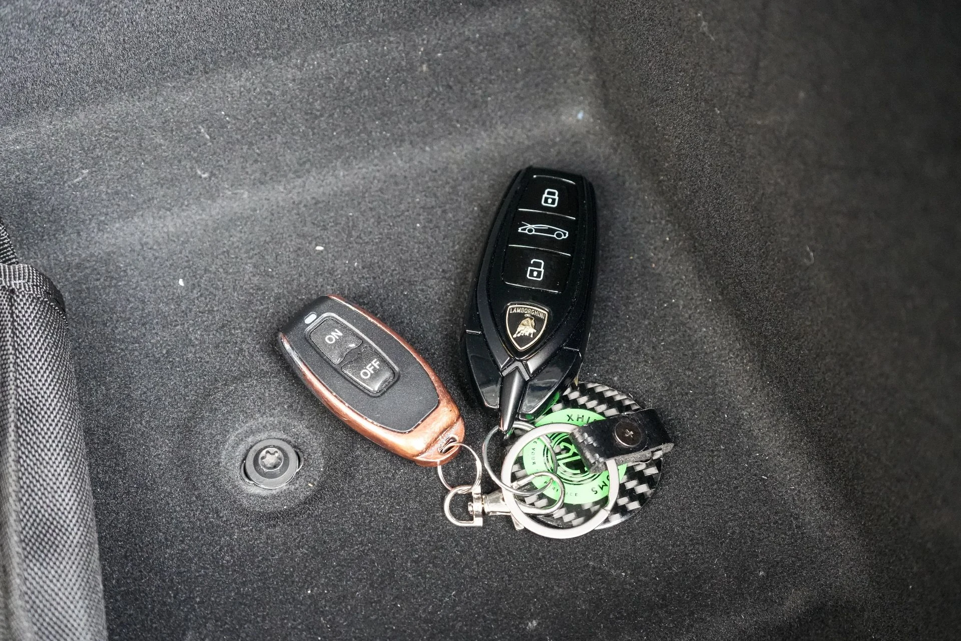 mph050_2822242796_Used_2025_Lamborghini_Revuelto_1790108001_abe8daab63