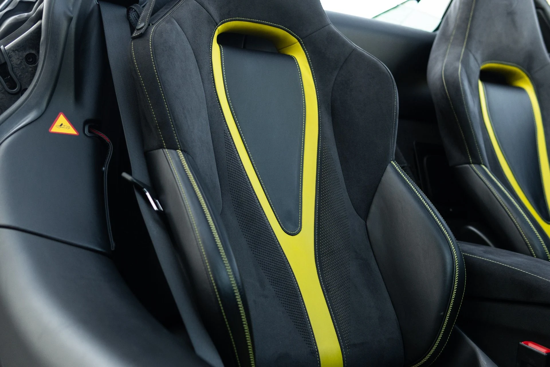 mph050_2825105731_Used_2020_Mc_Laren_720_S_Spider_1766779807_b4fadcf3de