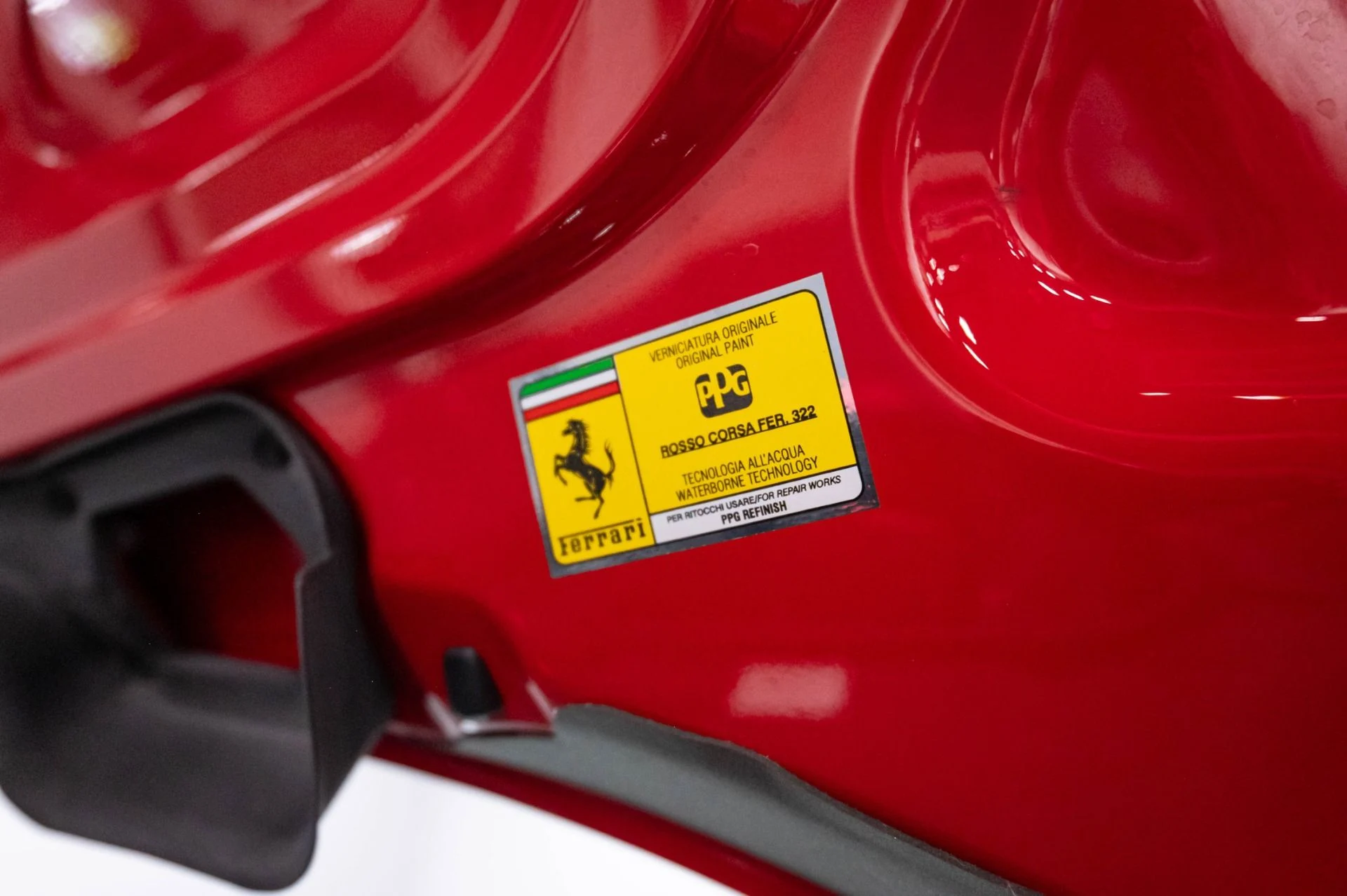 mph050_2832383695_Used_2018_Ferrari_488_GTB_1786120239_84030f7892