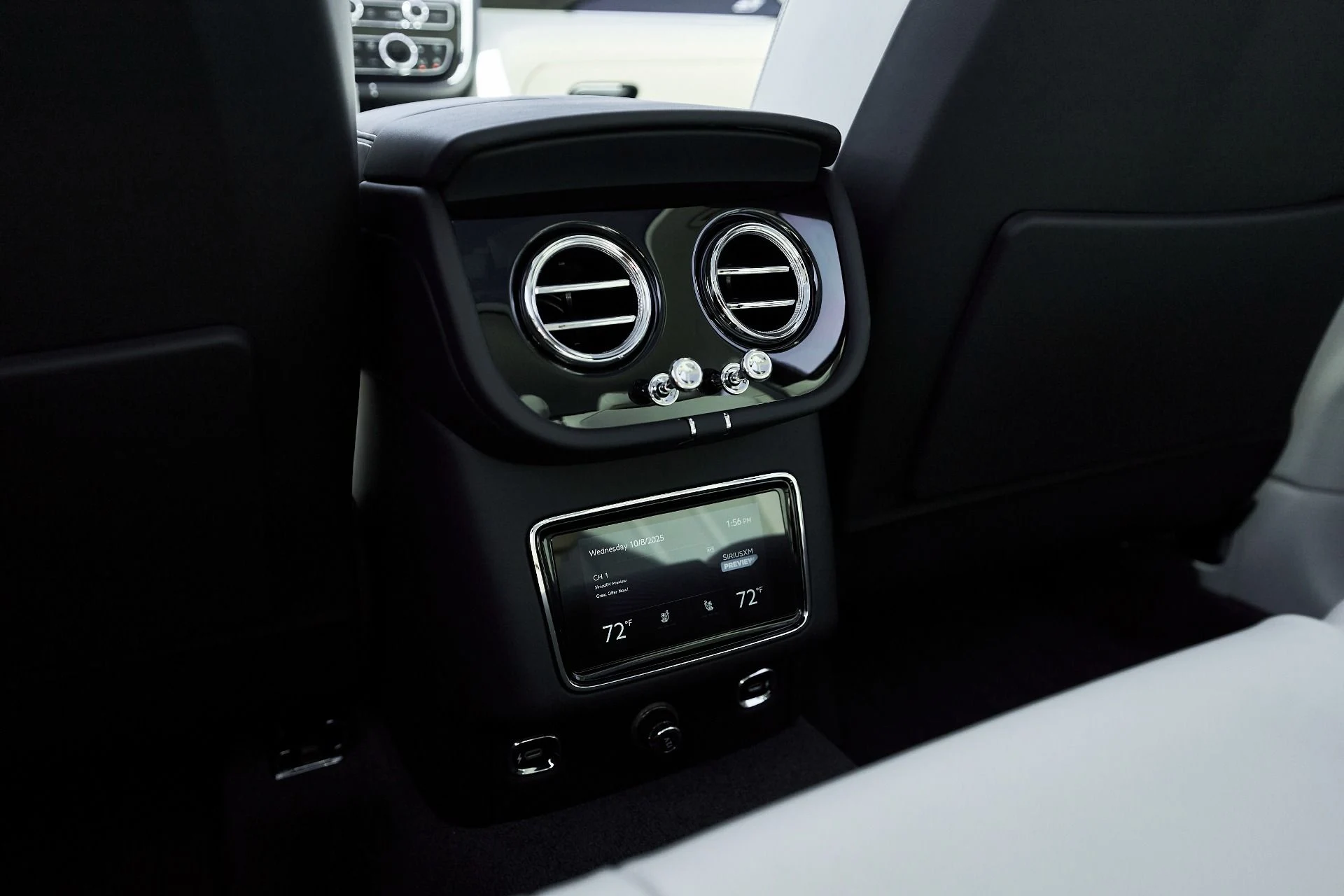 mph050_283276896_Used_2024_Bentley_Bentayga_Hybrid_S_1759985924_419d05695c