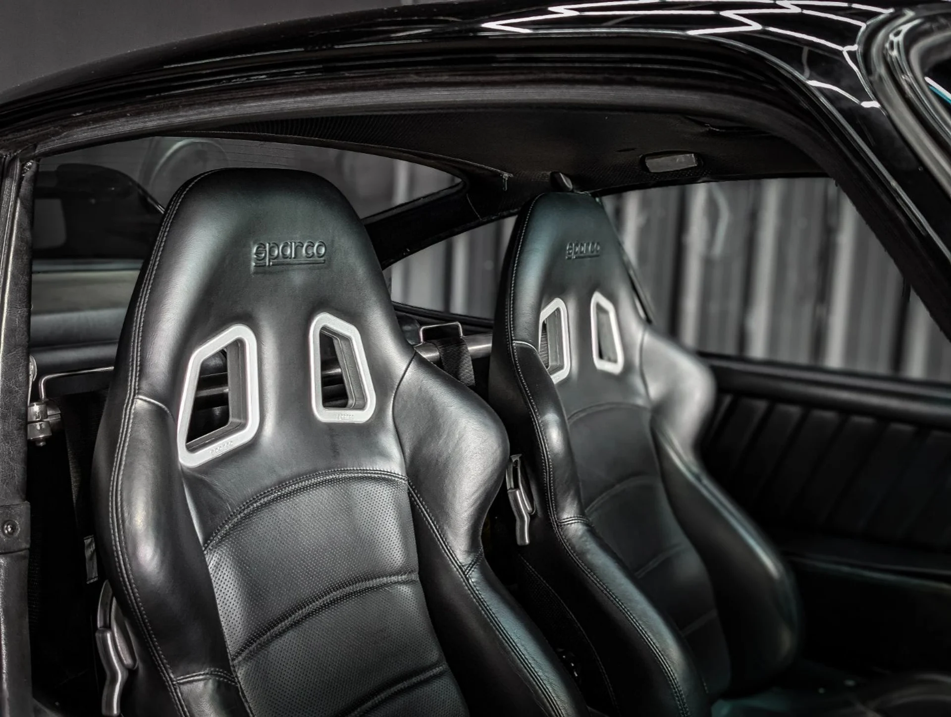 mph050_2837394190_36435187_03438_1979_porsche_911_060_701005b2e6