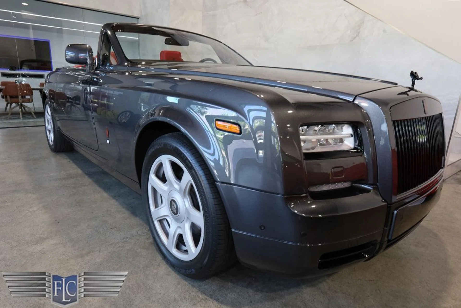 mph050_2851986027_used_2017_rolls_royce_phantom_drophead_coupe_9689_23040582_51_1024_3d0f085329